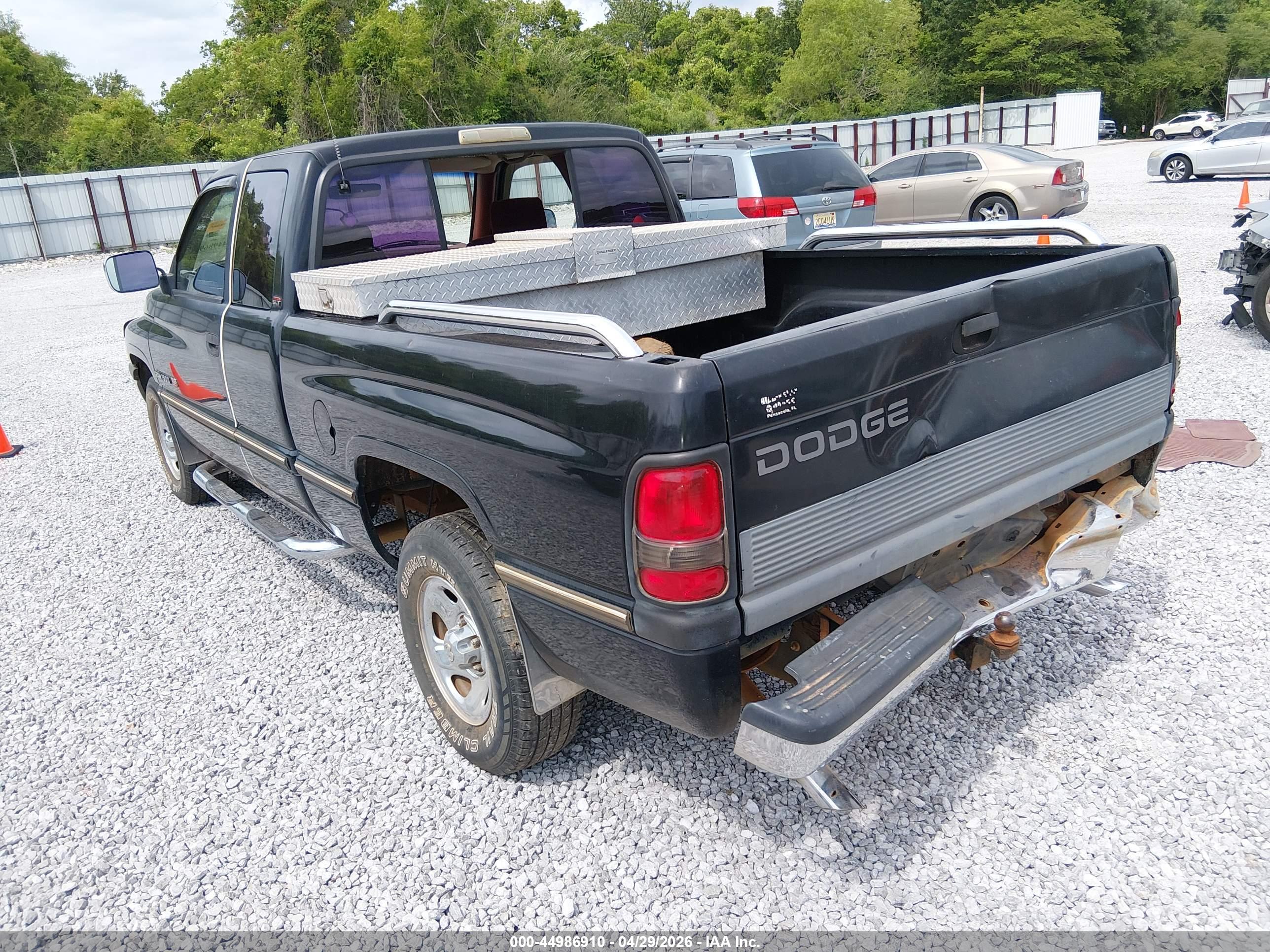 DODGE RAM image 3
