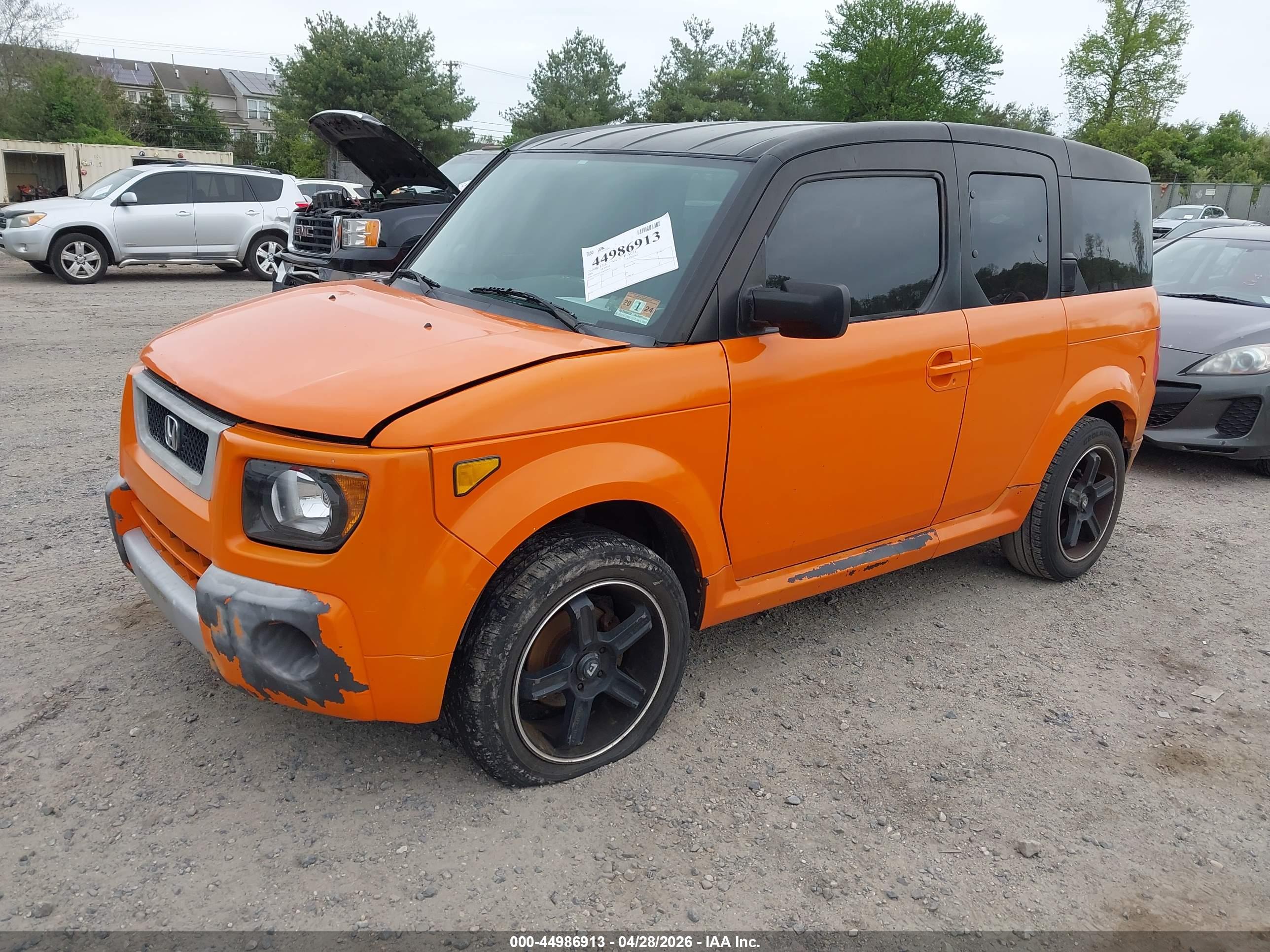 HONDA ELEMENT image 2