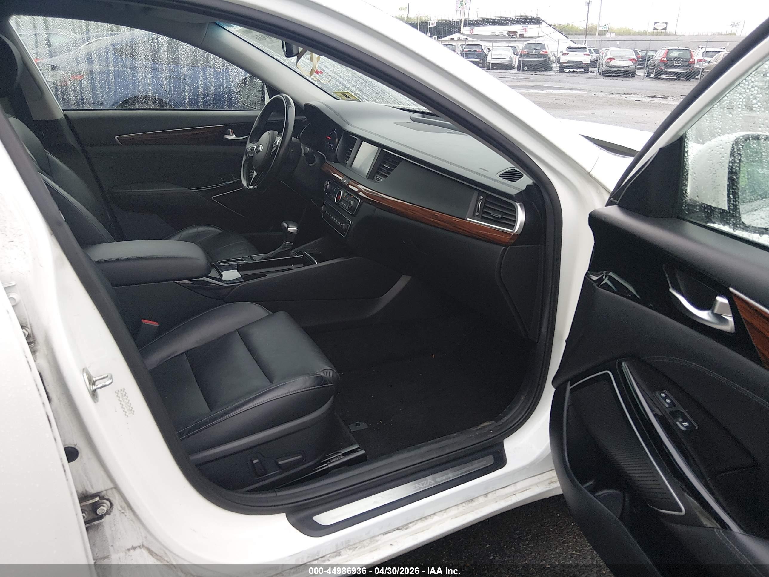 KIA CADENZA image 5