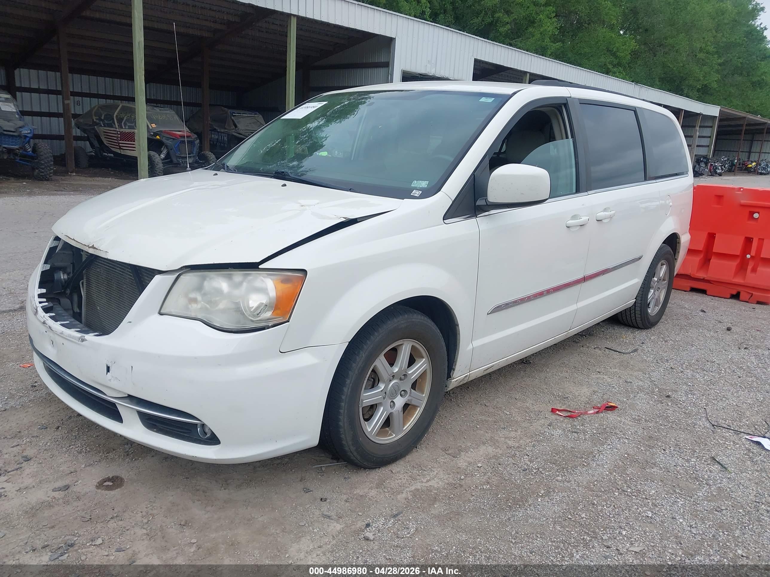 CHRYSLER TOWN image 2