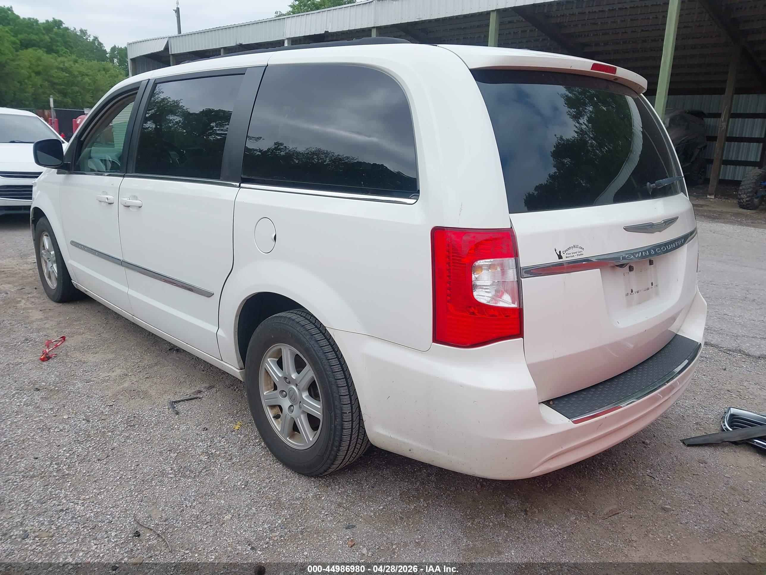 CHRYSLER TOWN image 3