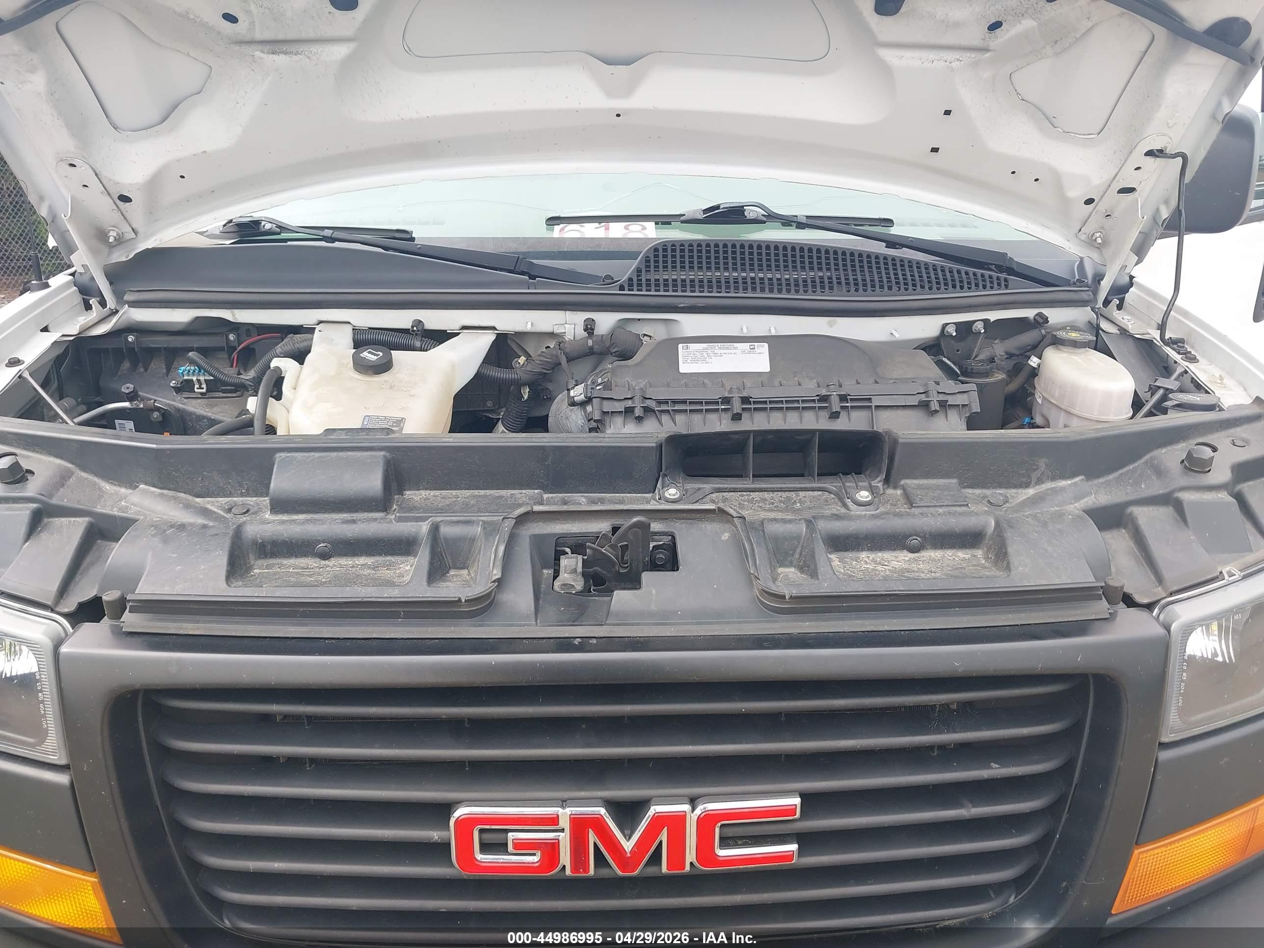 GMC SAVANA image 10
