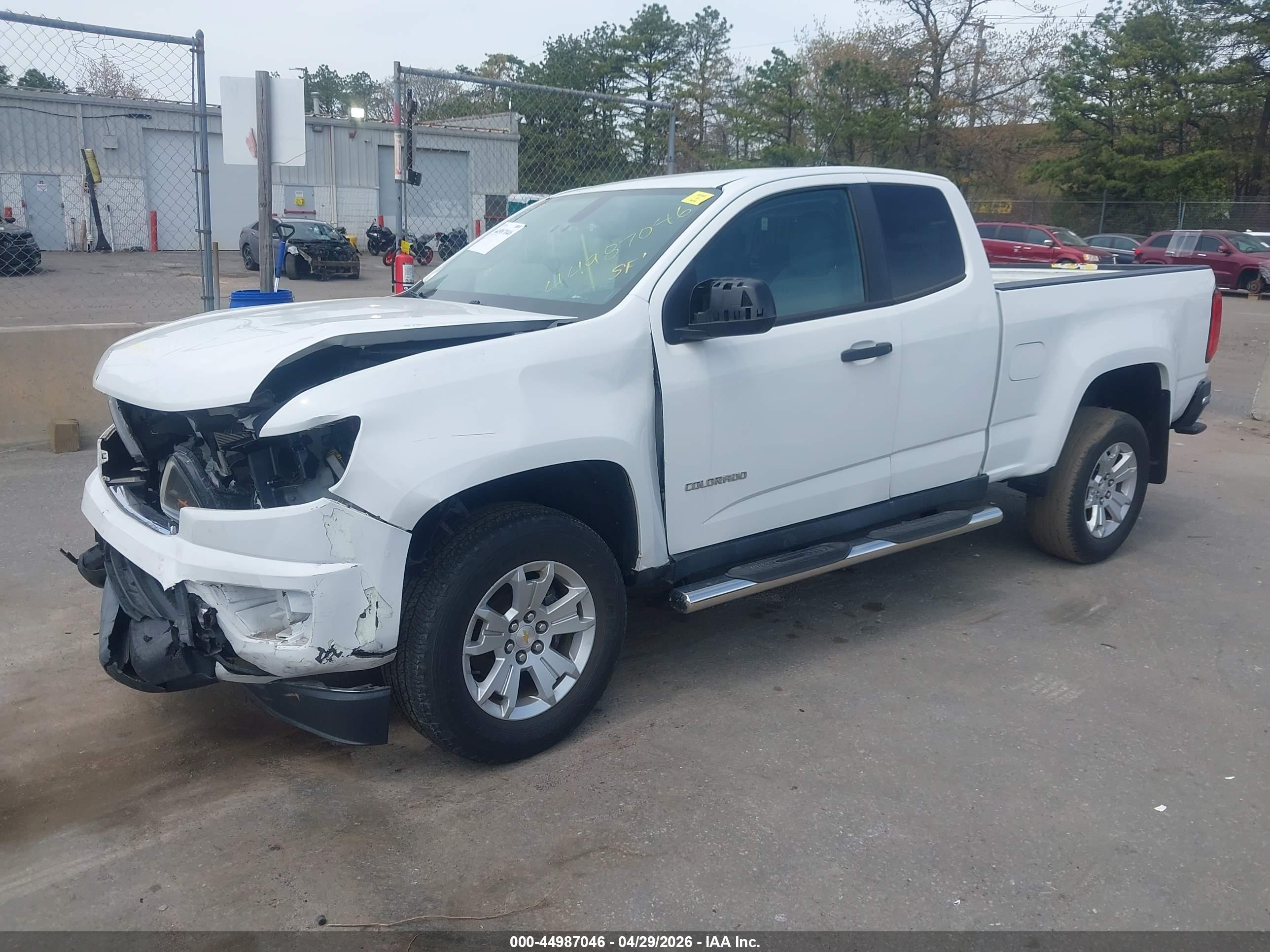 CHEVROLET COLORADO image 2