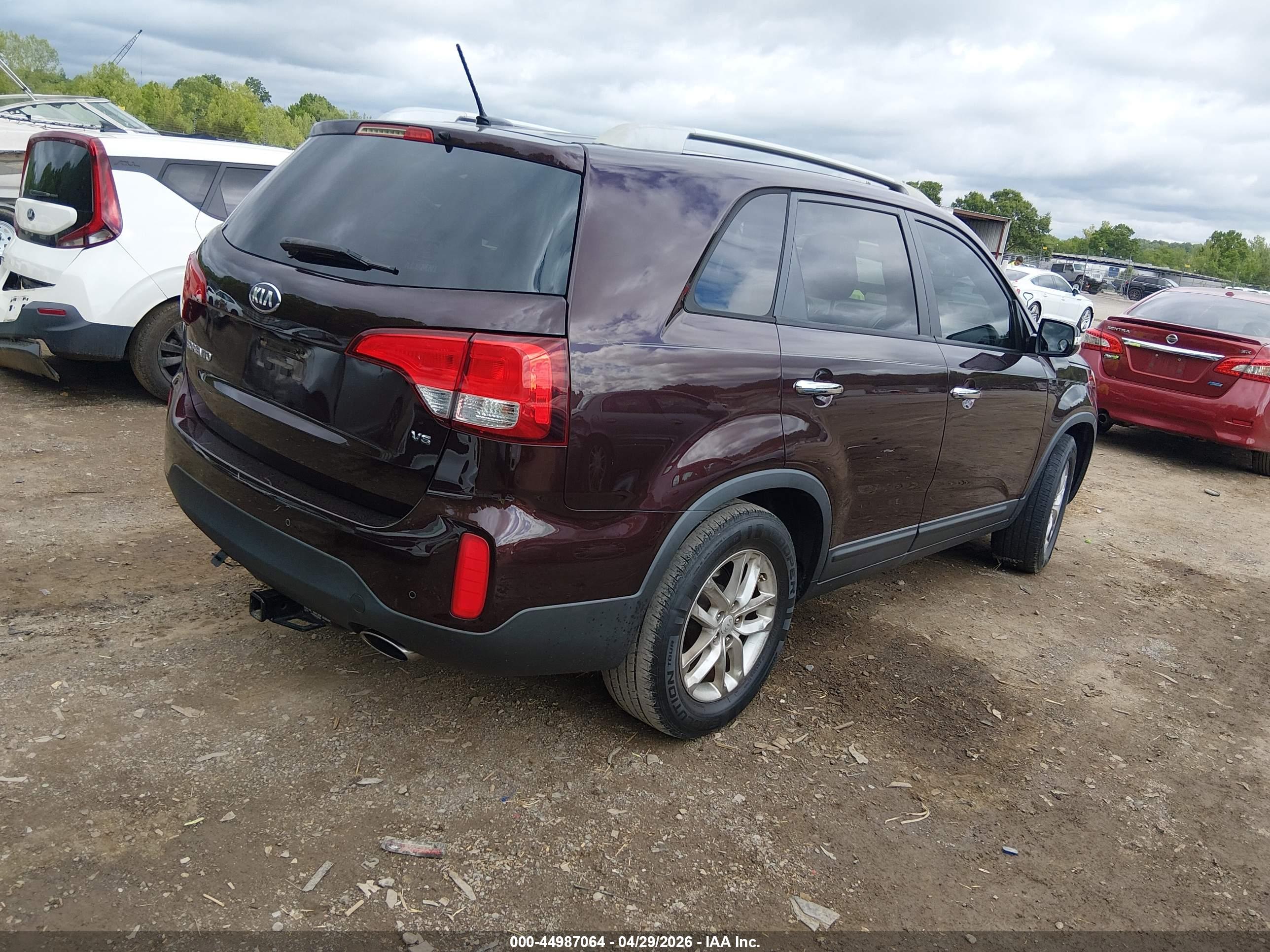 KIA SORENTO image 4
