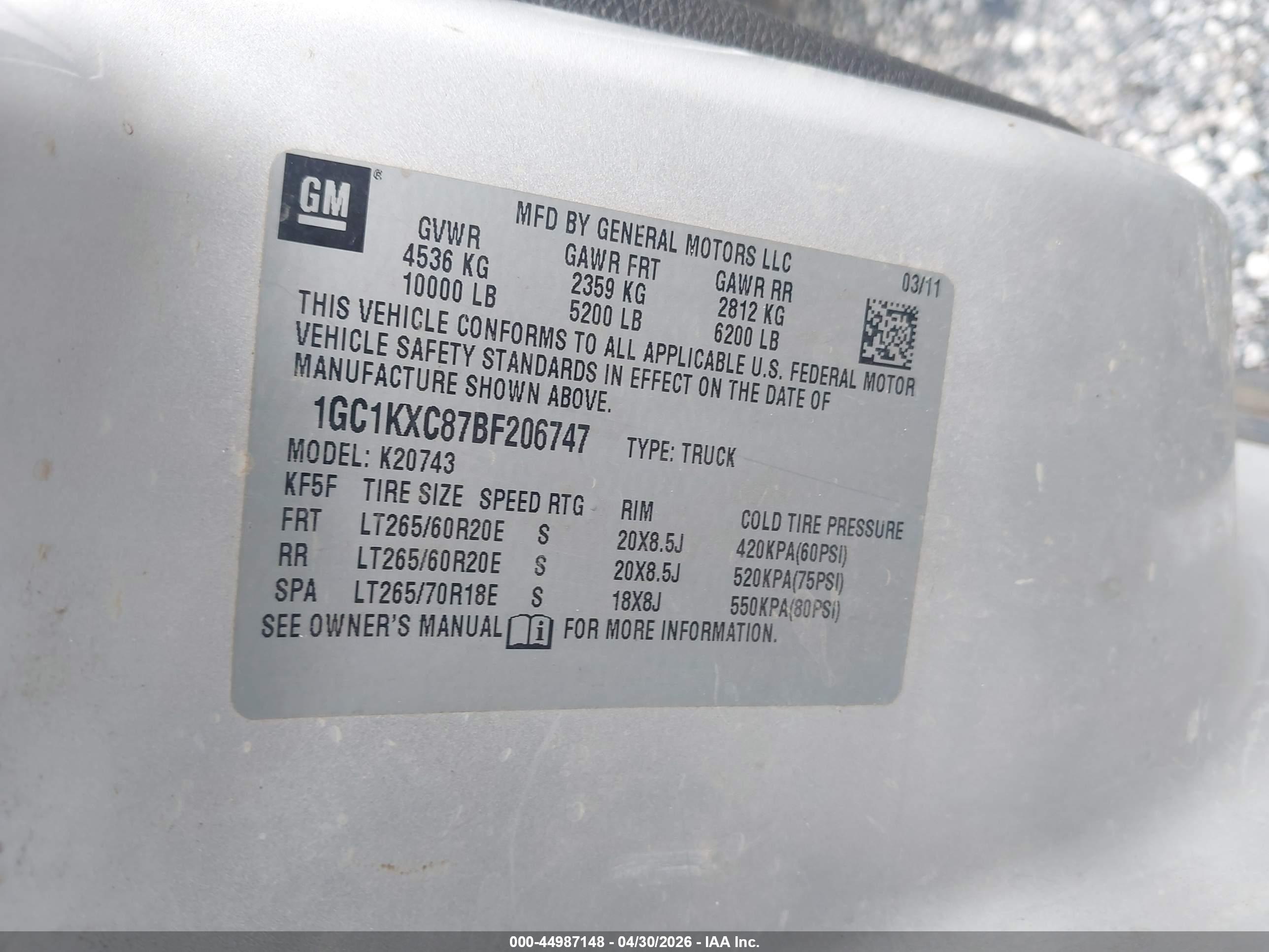 CHEVROLET SILVERADO image 9