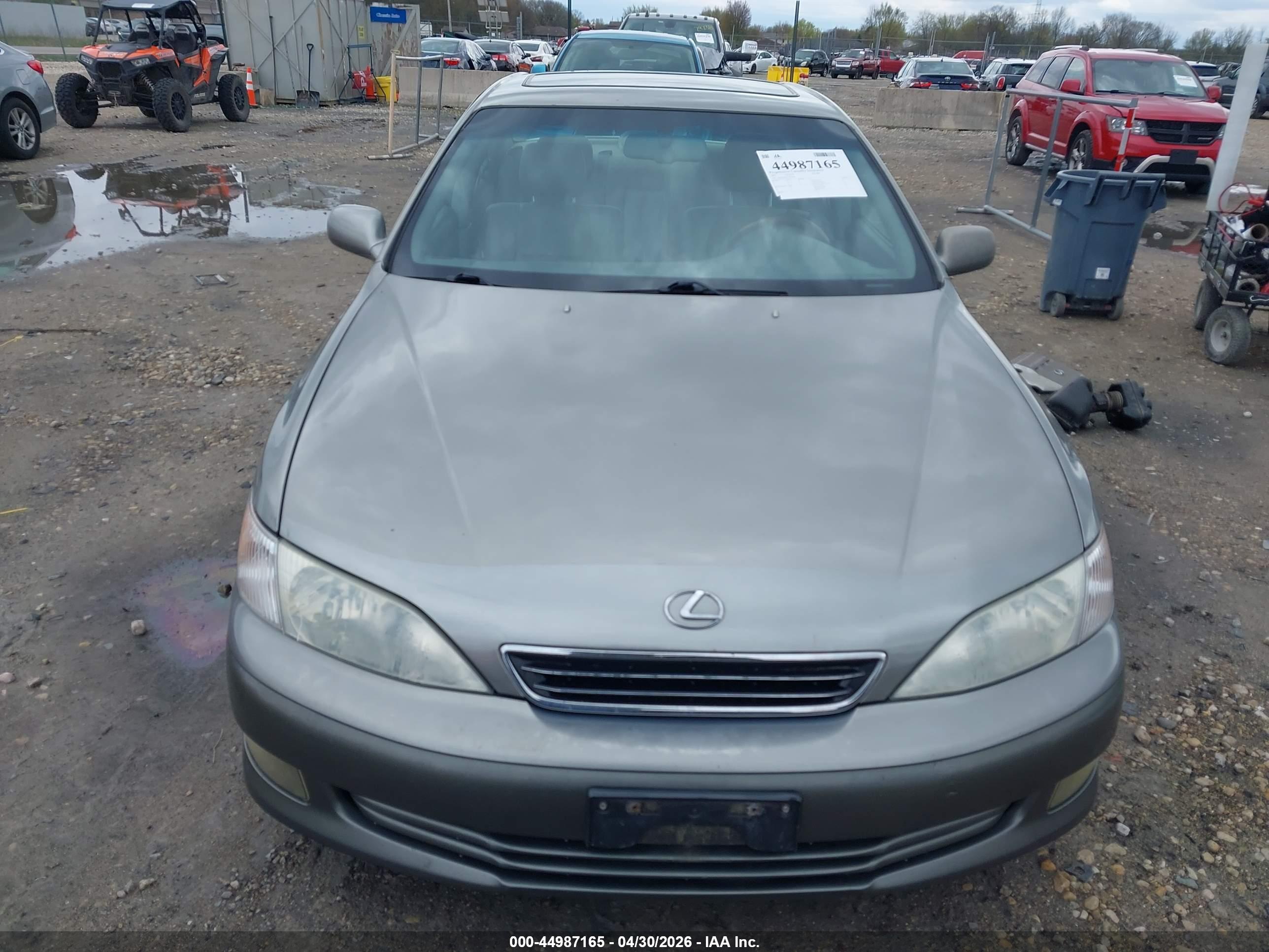 LEXUS ES image 6