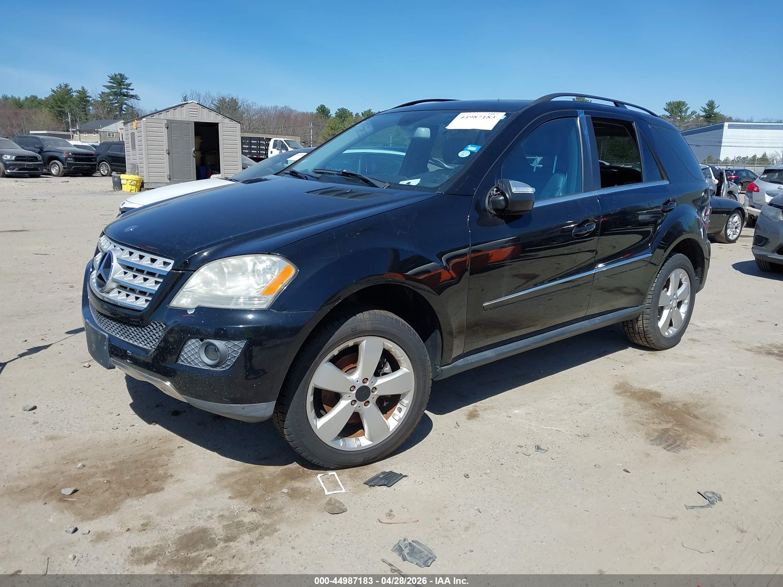 MERCEDES-BENZ ML image 2