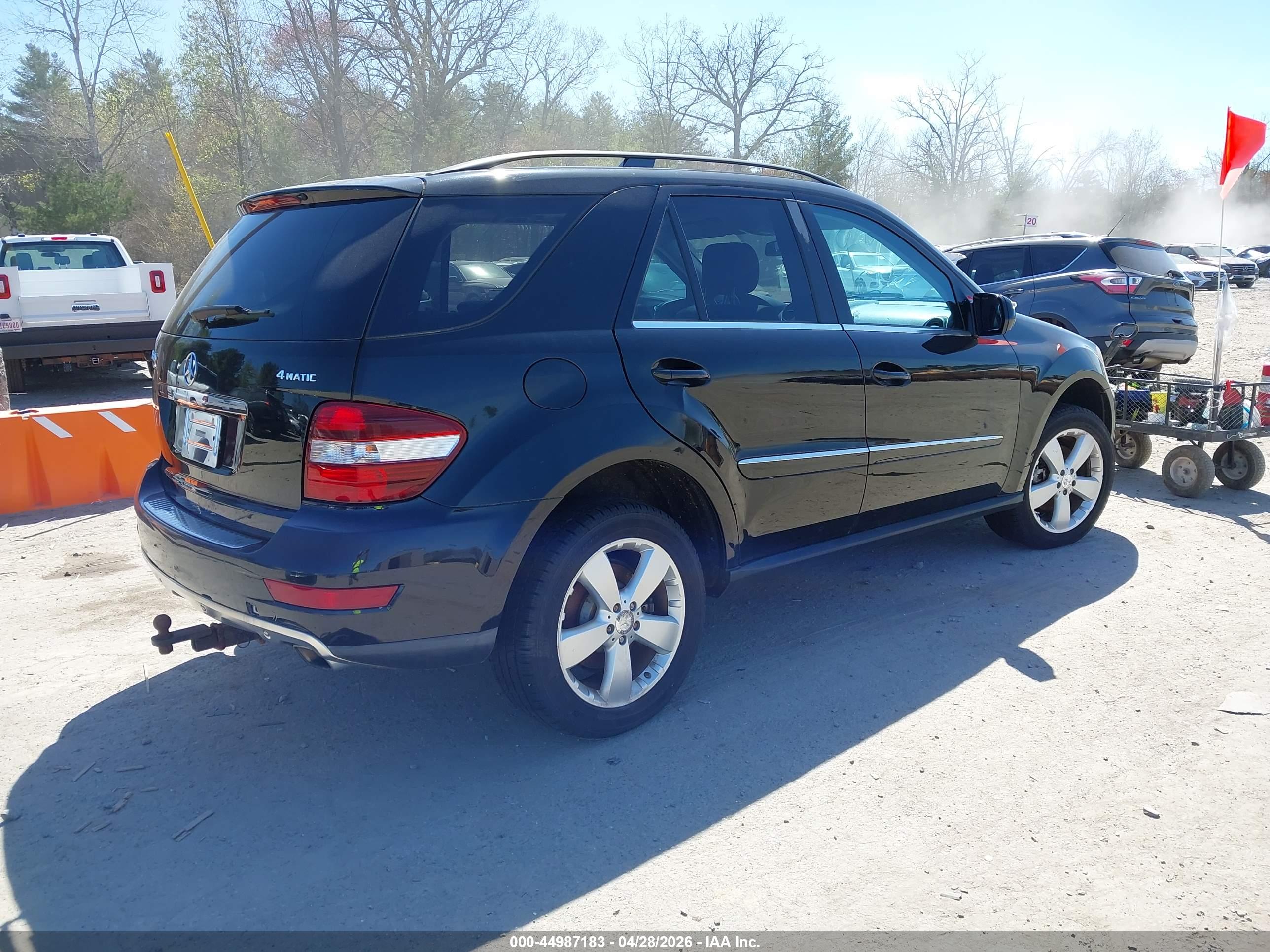 MERCEDES-BENZ ML image 4