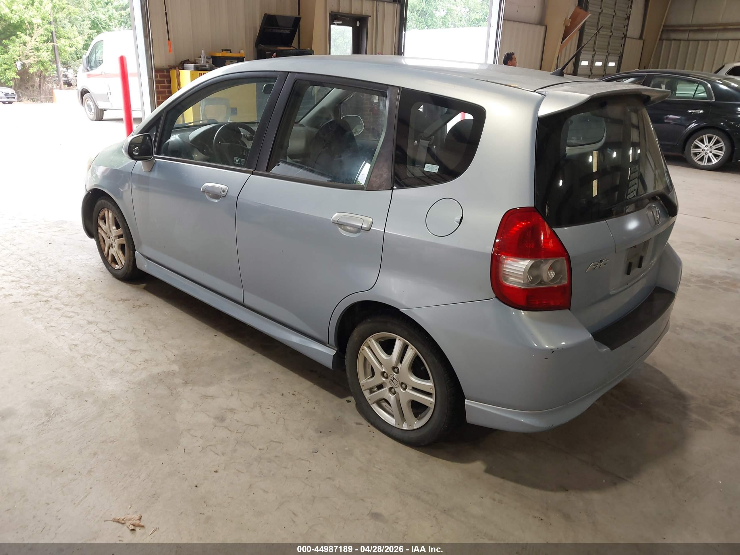 HONDA FIT image 3