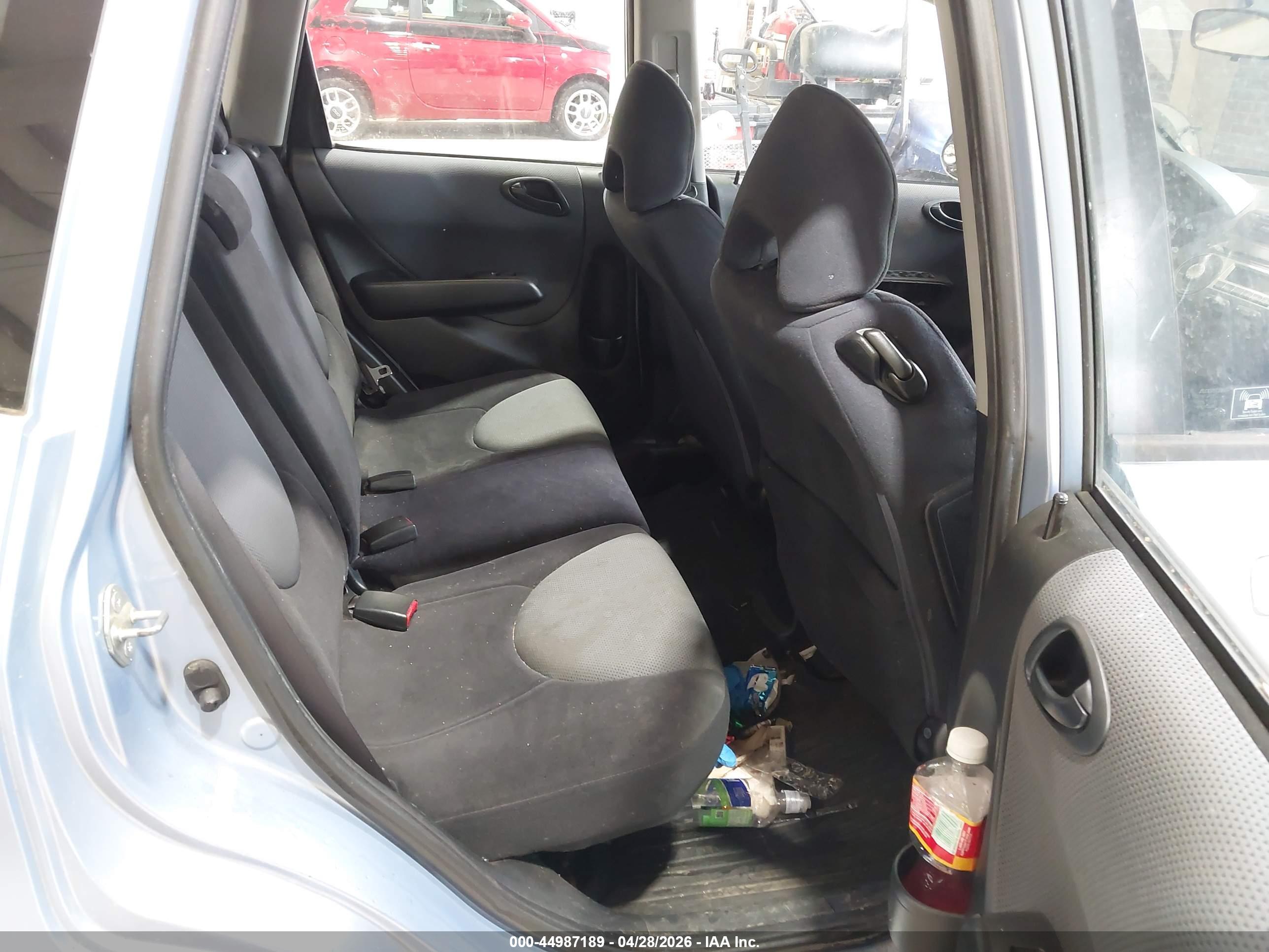 HONDA FIT image 8