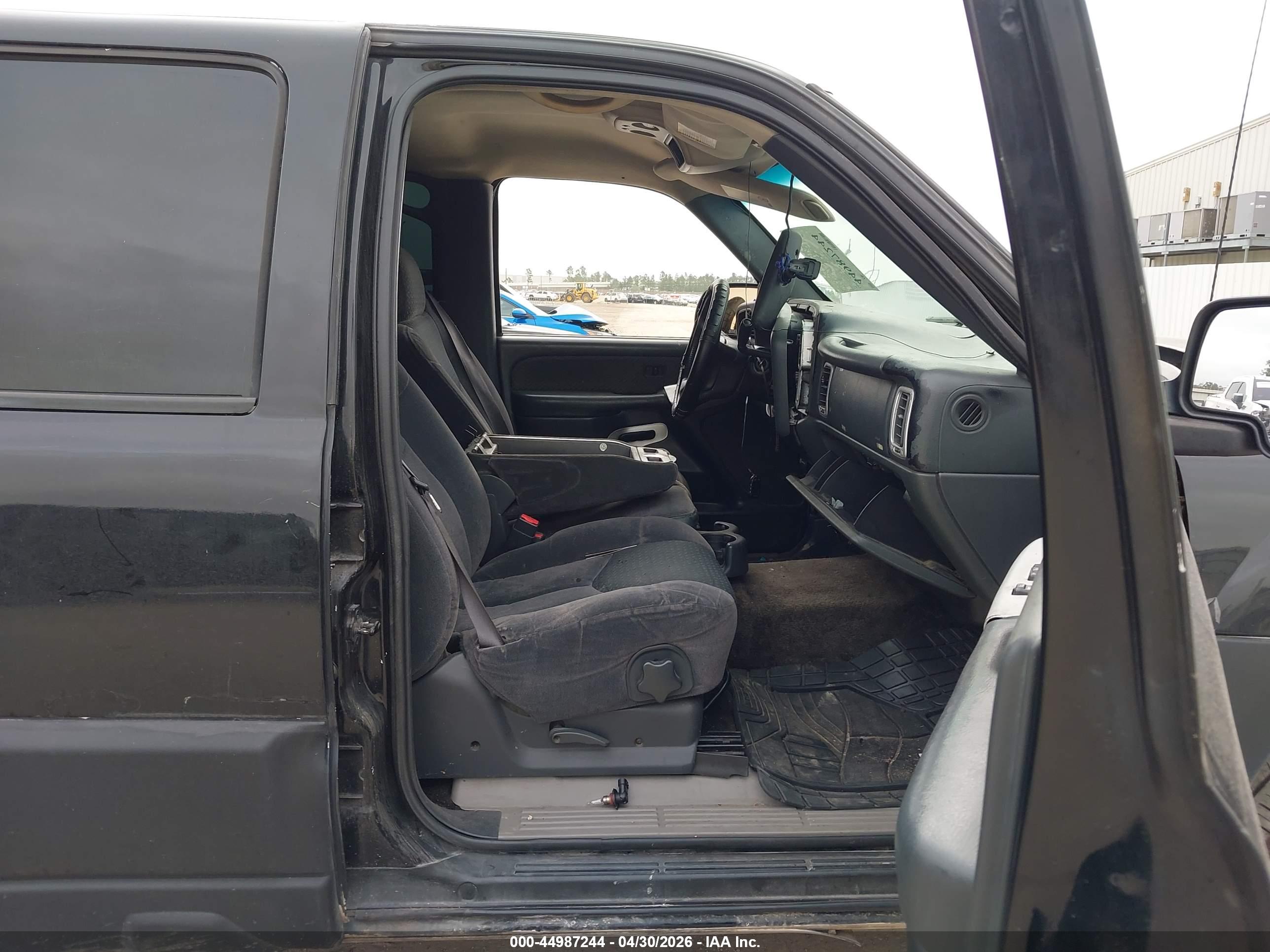 CHEVROLET AVALANCHE image 5
