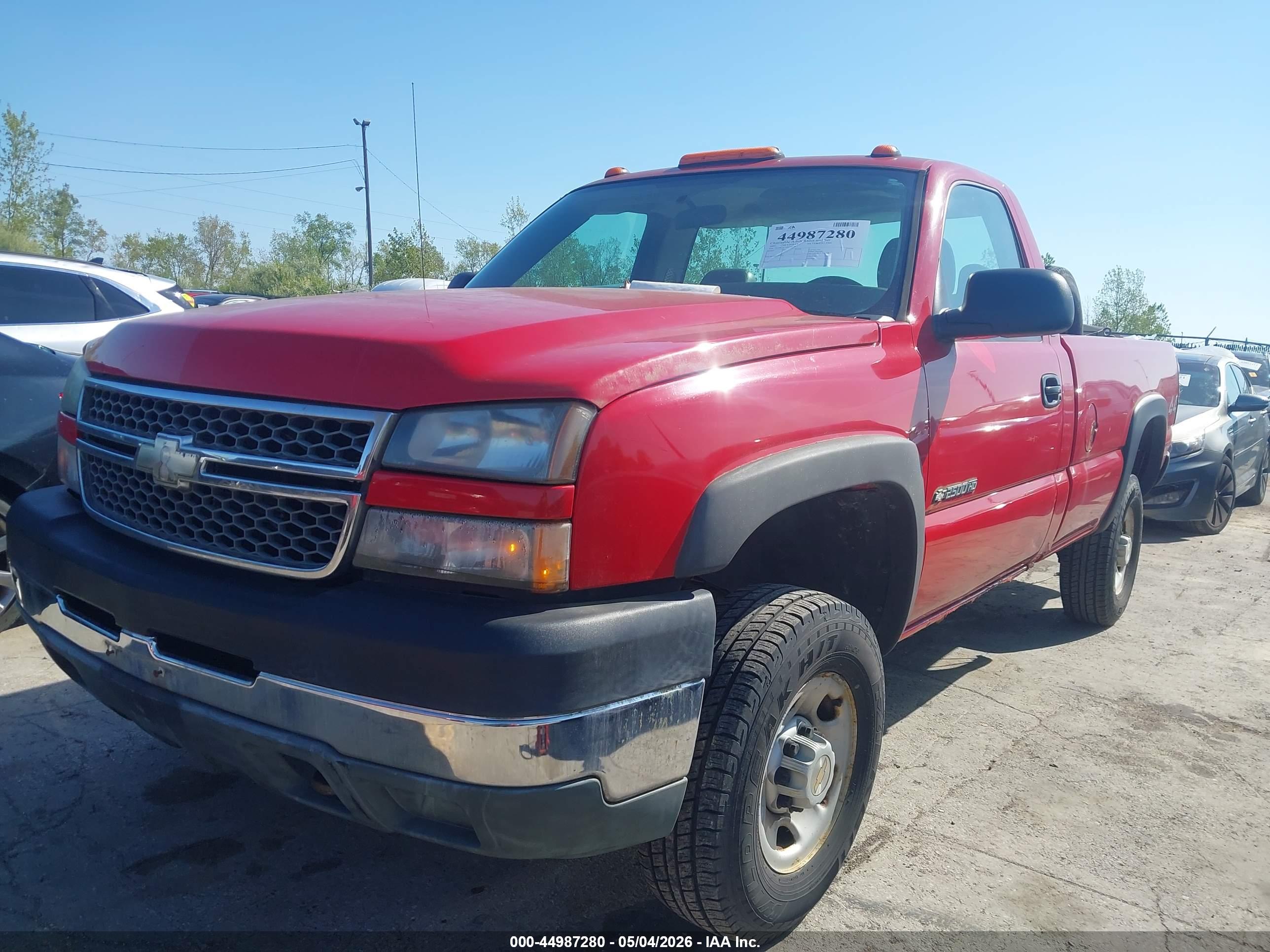CHEVROLET SILVERADO image 2