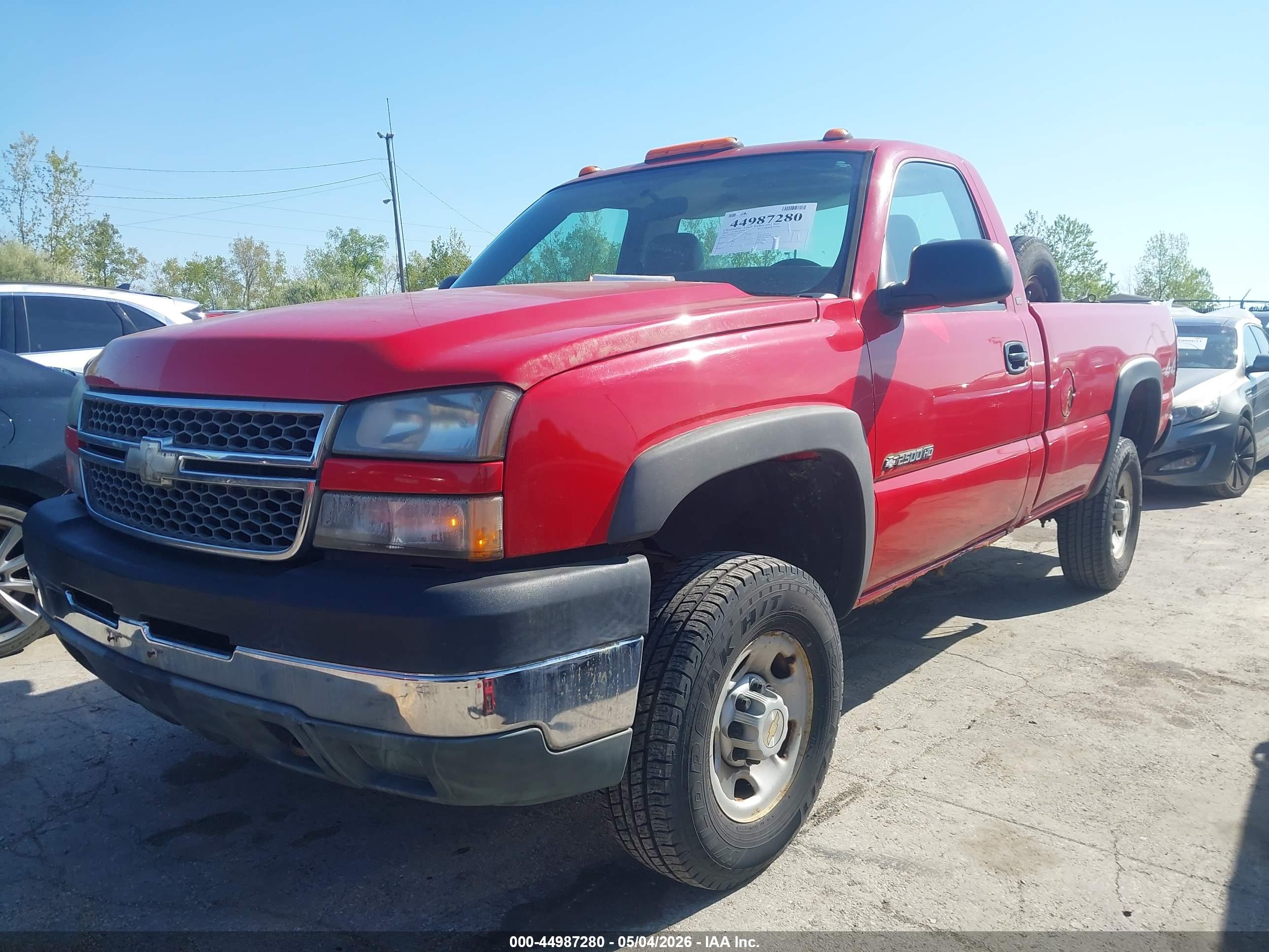 CHEVROLET SILVERADO image 6