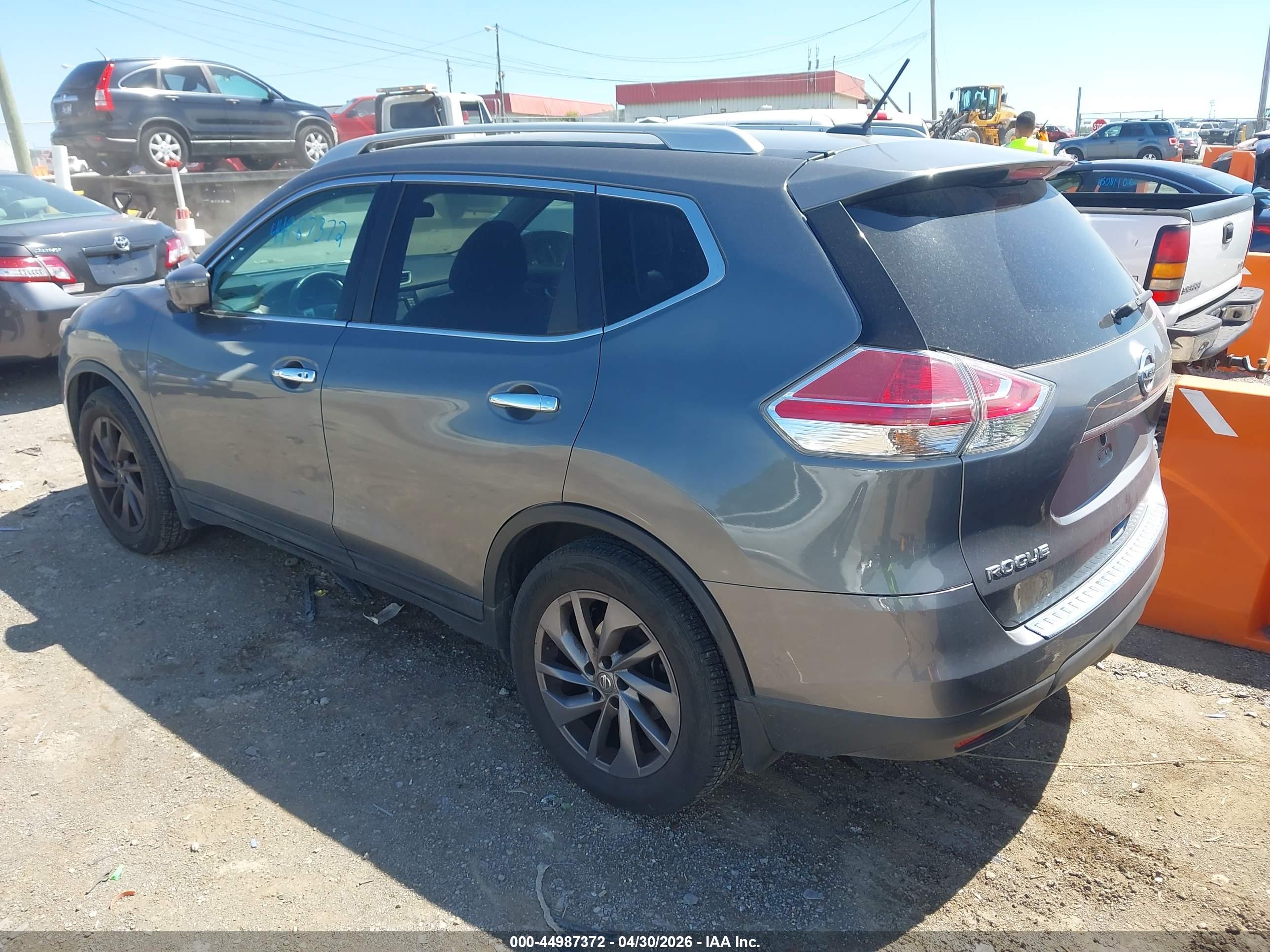 NISSAN ROGUE image 3