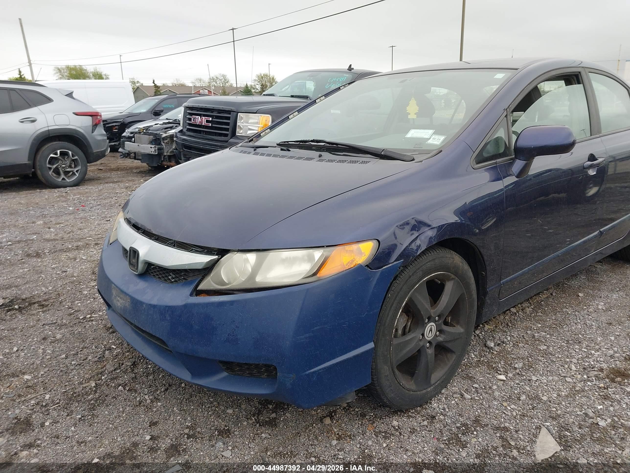 HONDA CIVIC image 6
