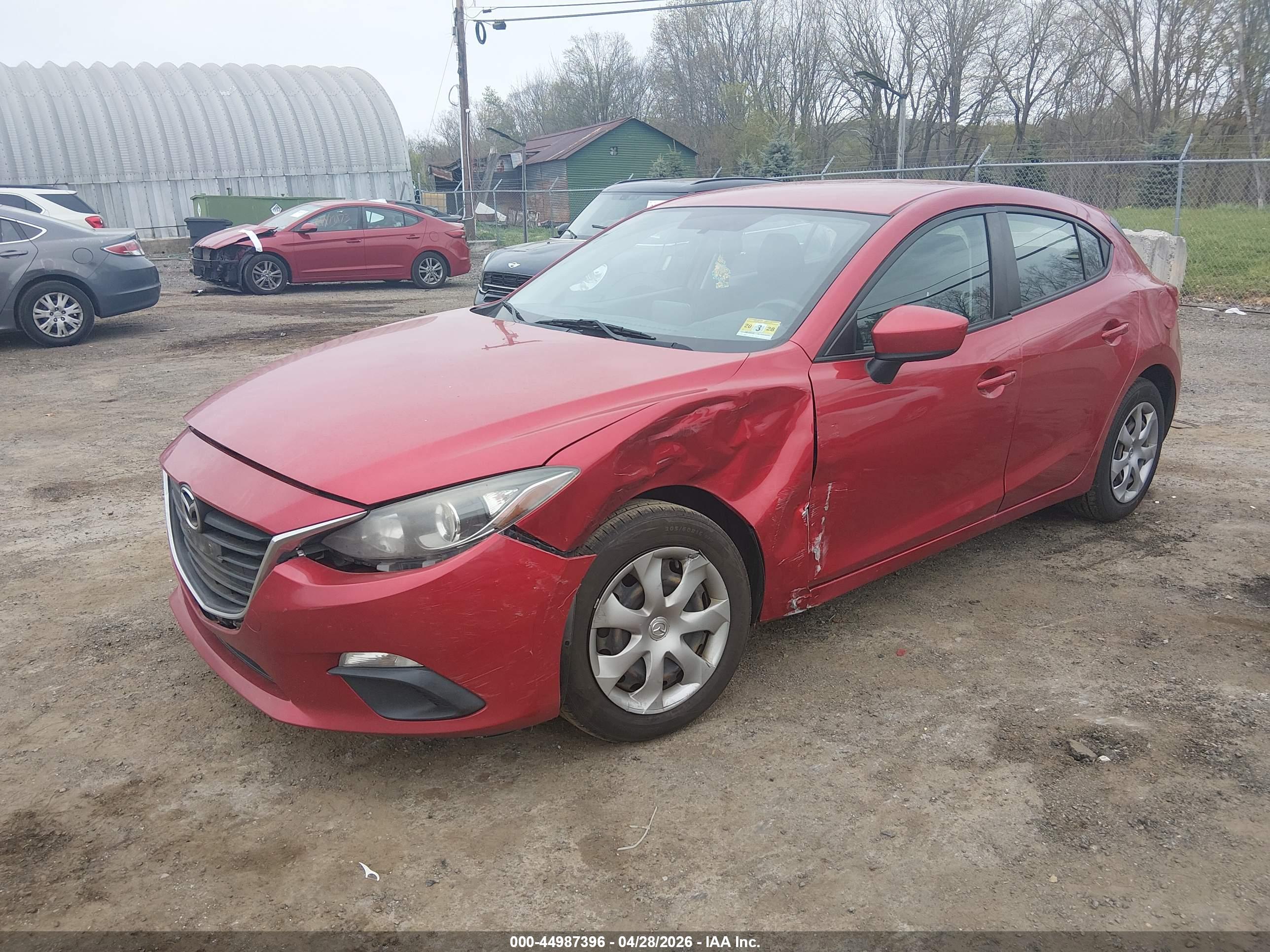 MAZDA MAZDA3 image 2