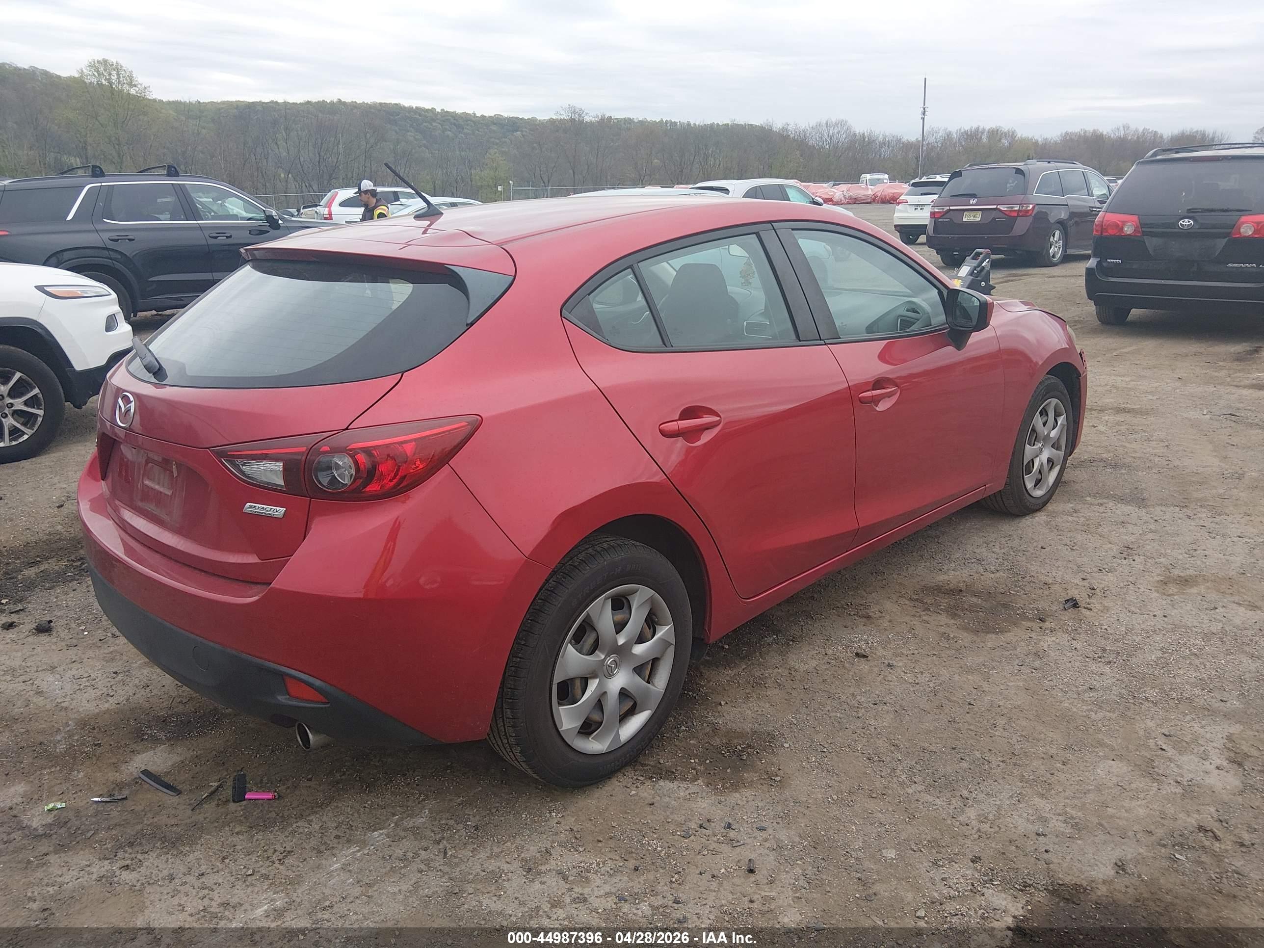 MAZDA MAZDA3 image 4