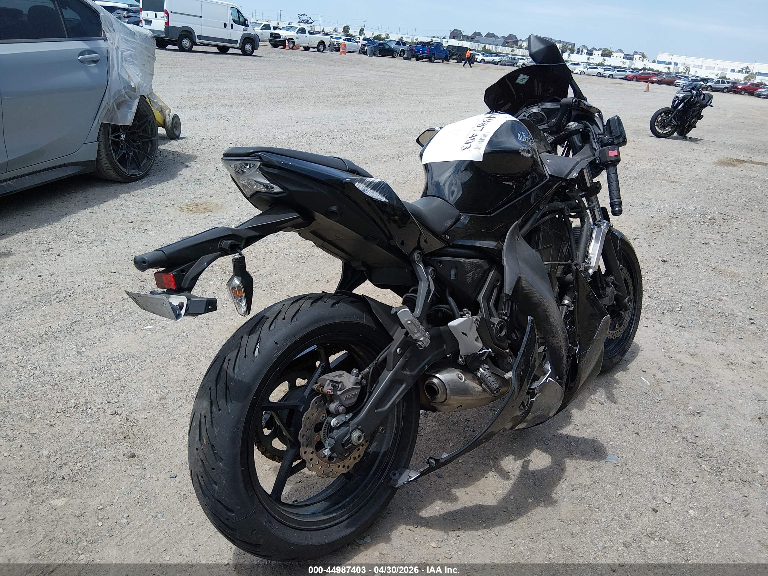 KAWASAKI EX650 image 4