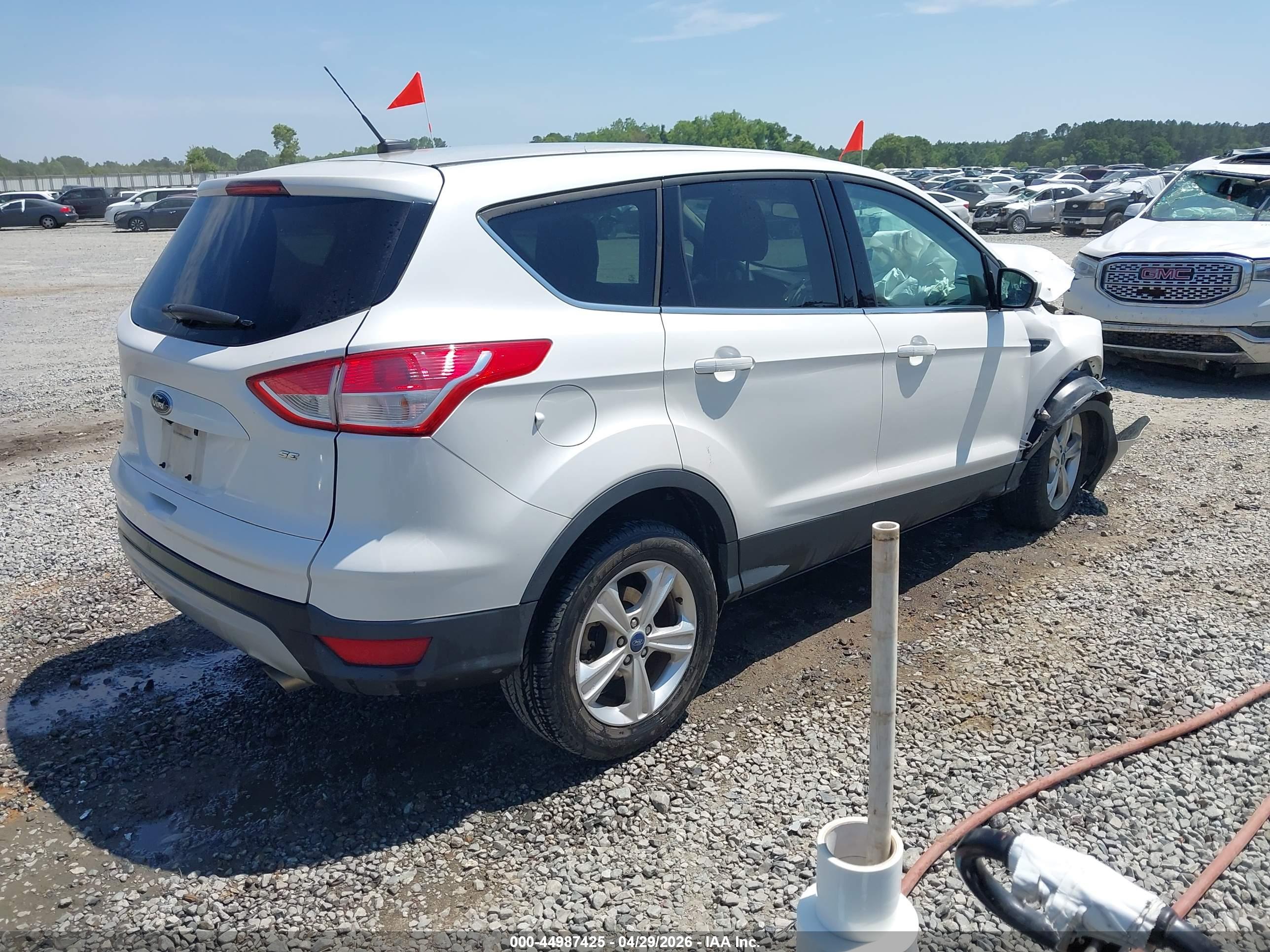 FORD ESCAPE image 4
