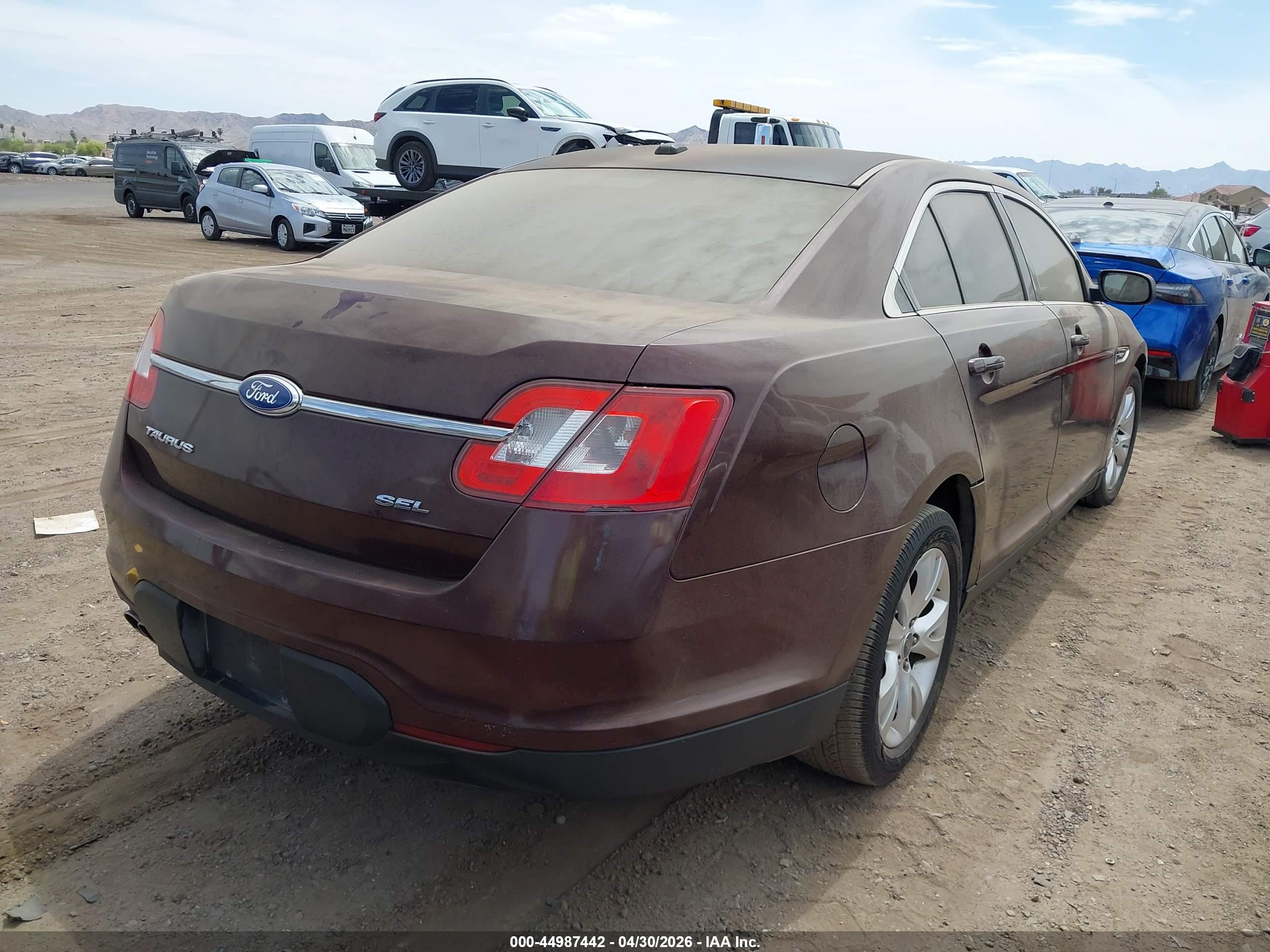 FORD TAURUS image 4