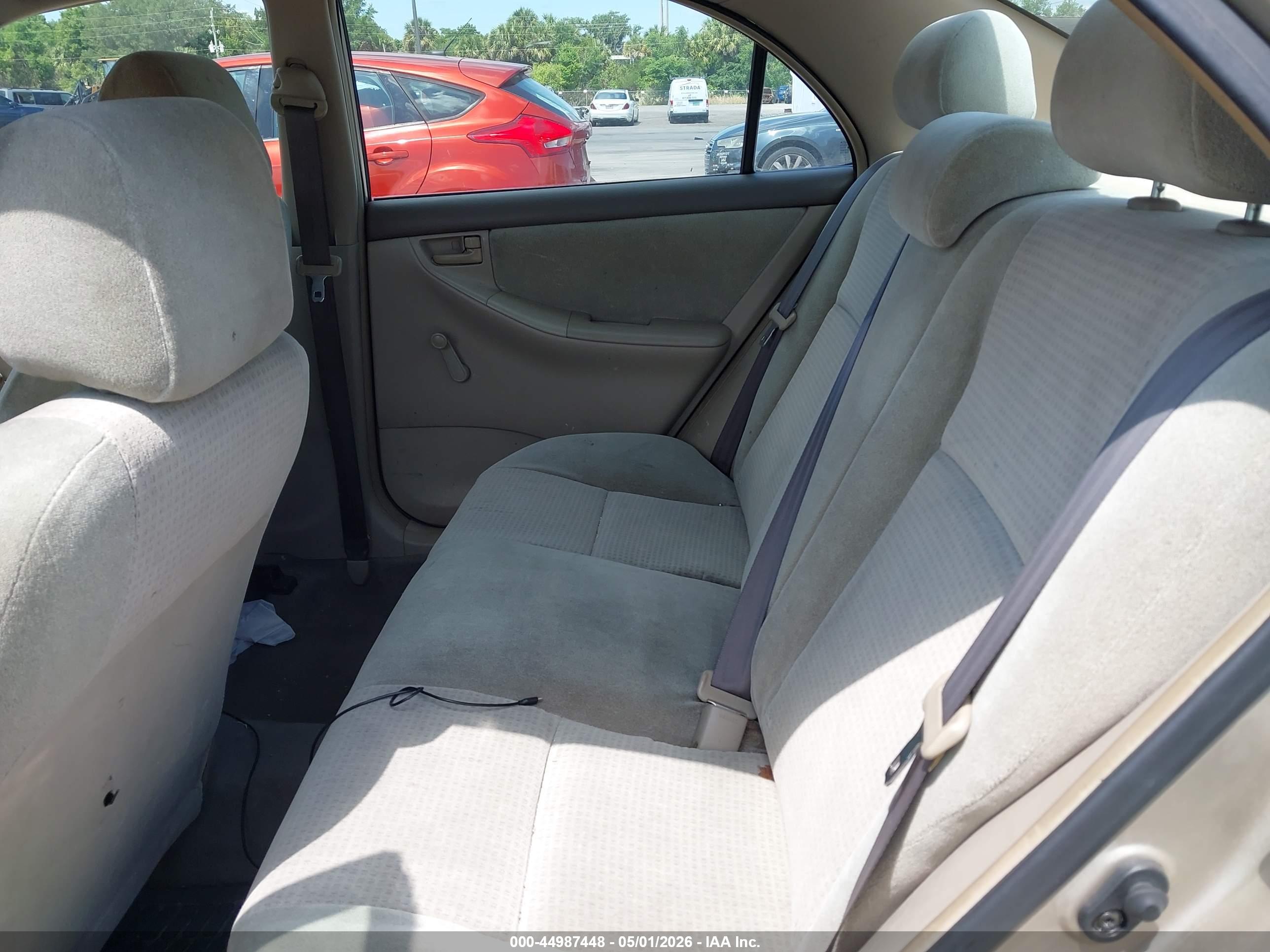 TOYOTA COROLLA image 8