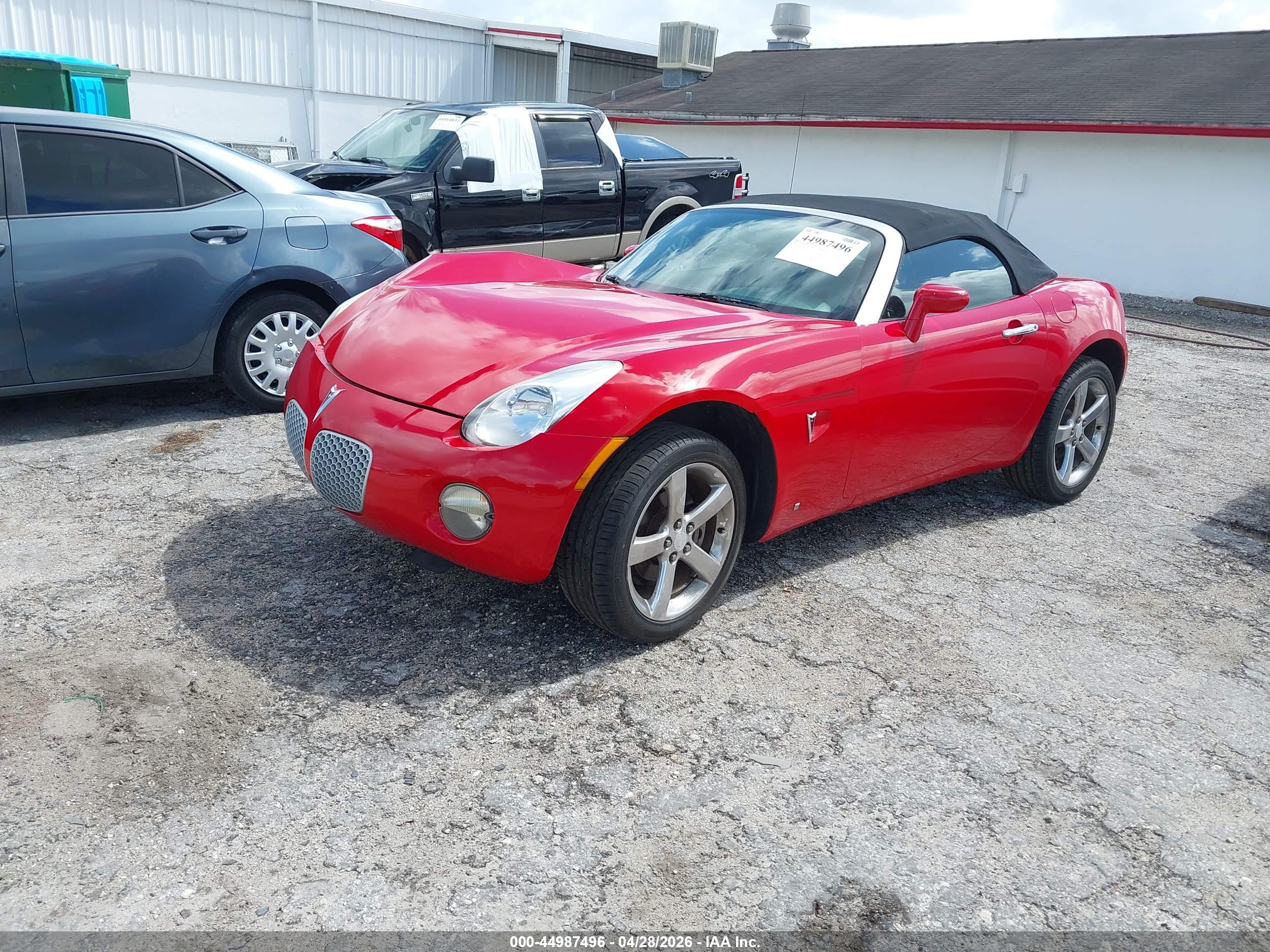 PONTIAC SOLSTICE image 2