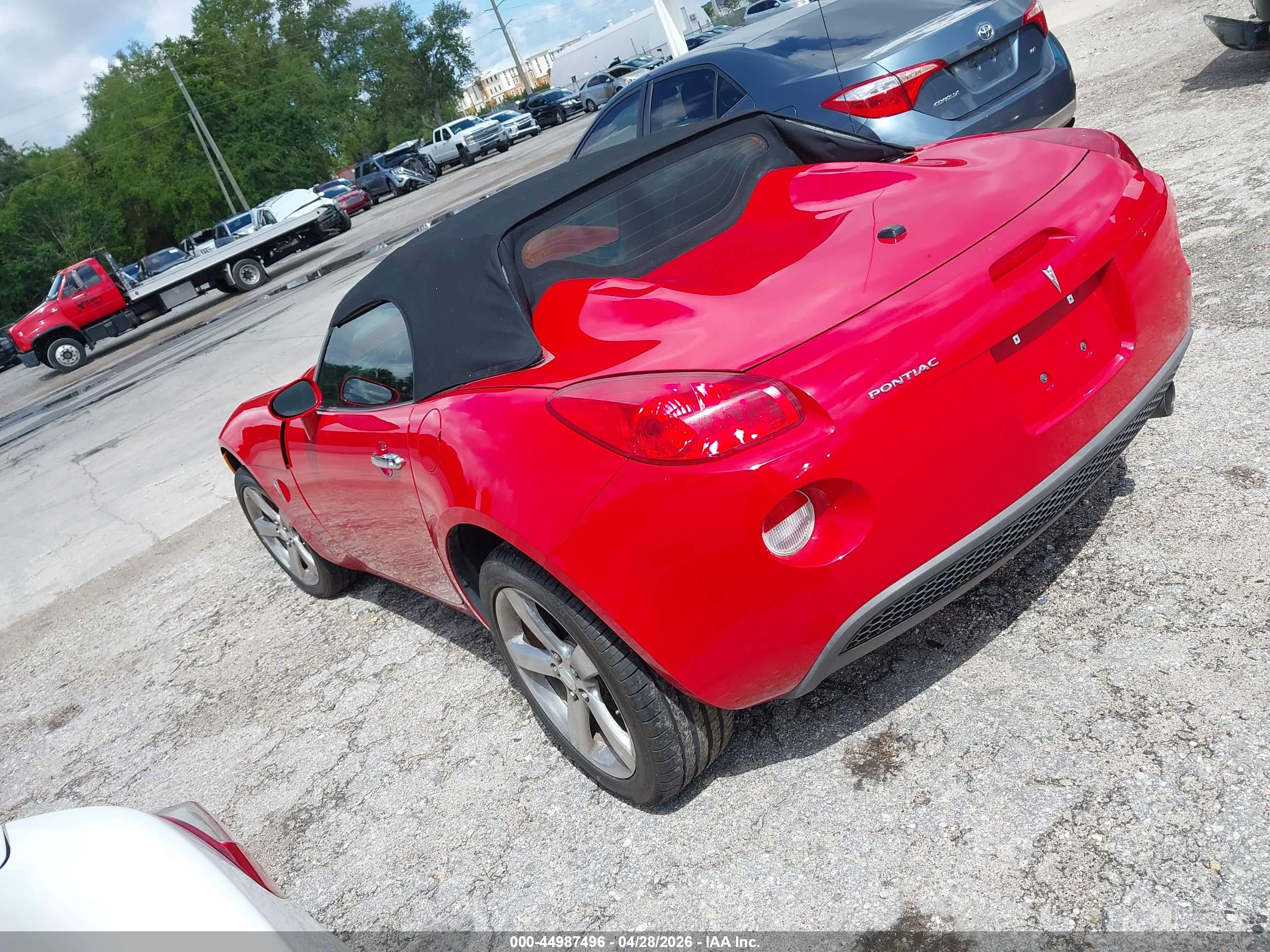 PONTIAC SOLSTICE image 3