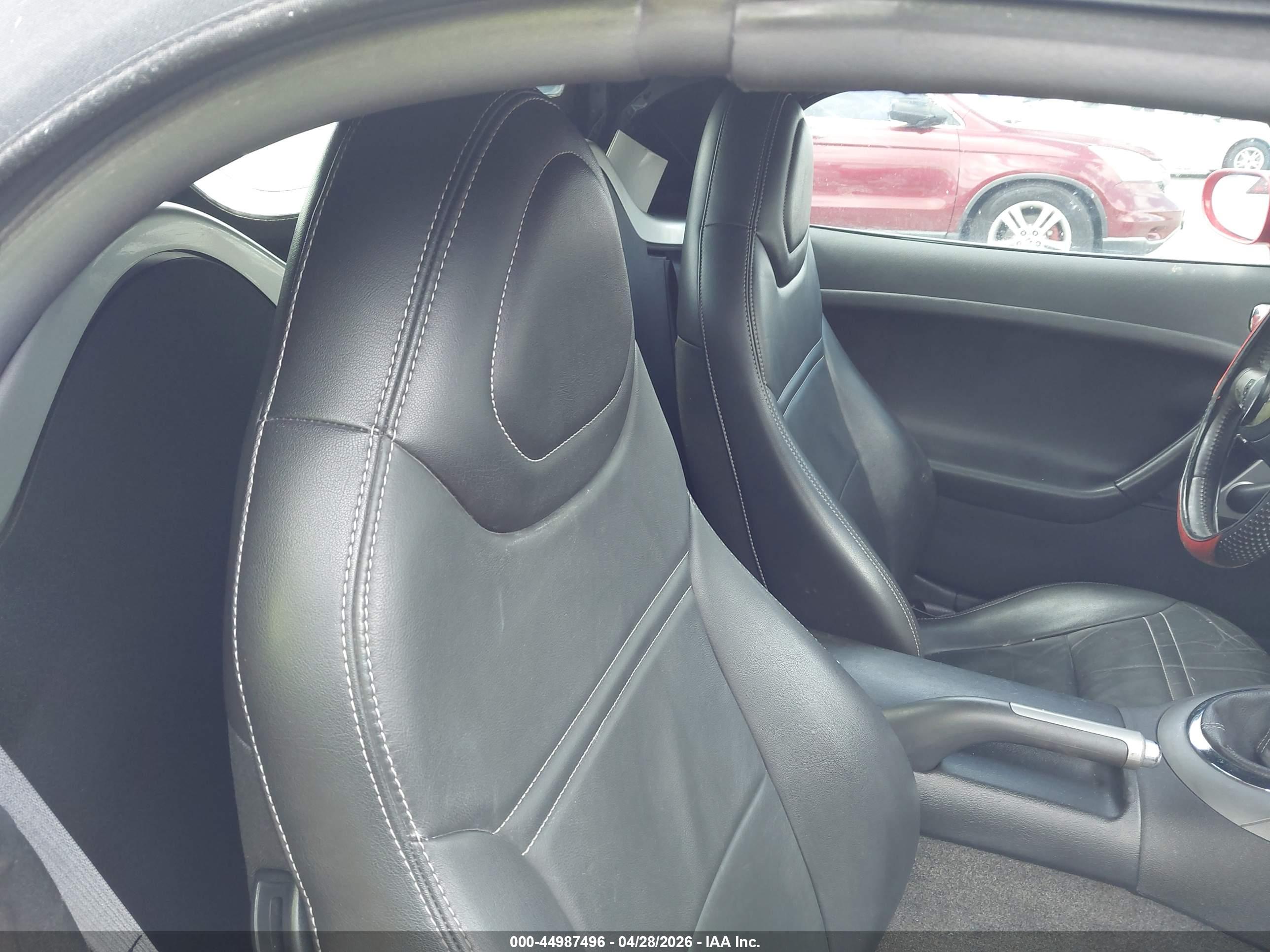 PONTIAC SOLSTICE image 8