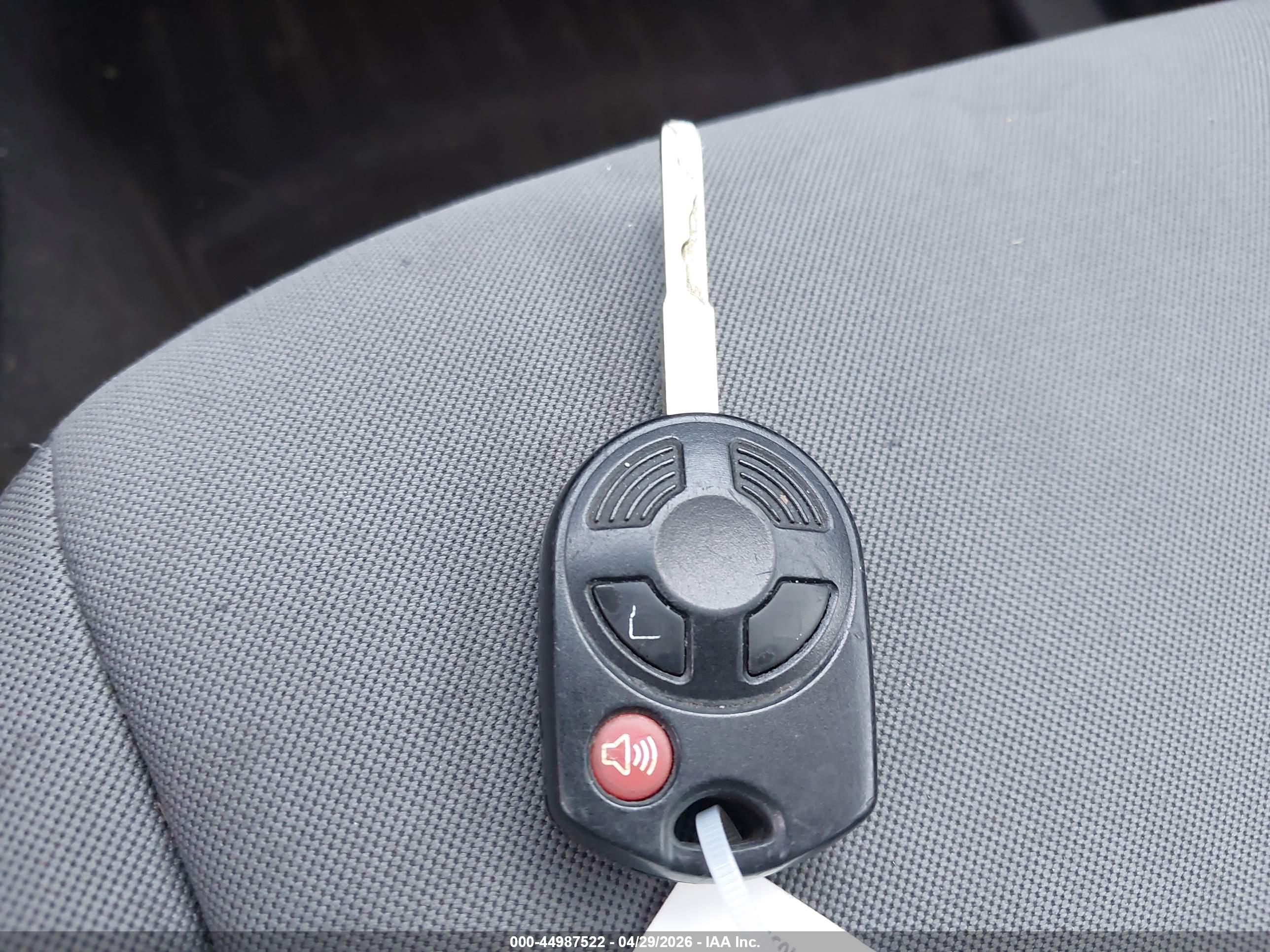 FORD ESCAPE image 11