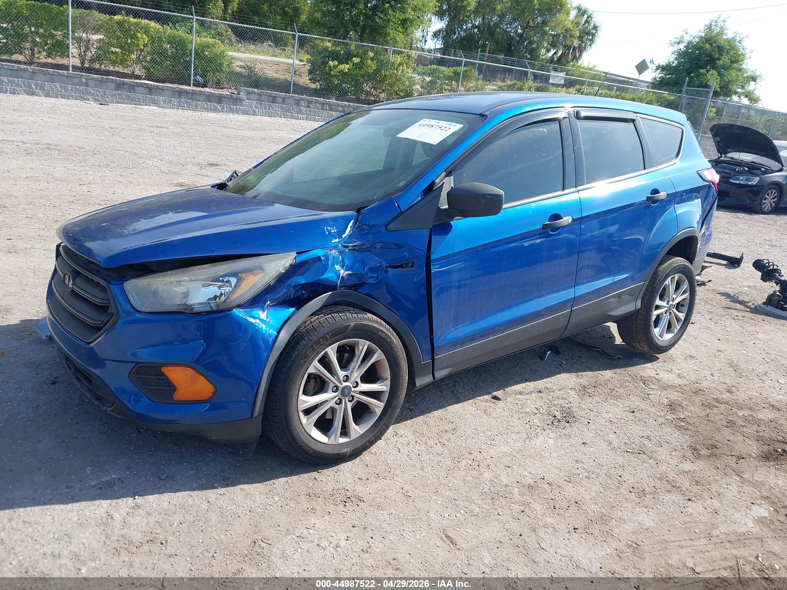 FORD ESCAPE image 2