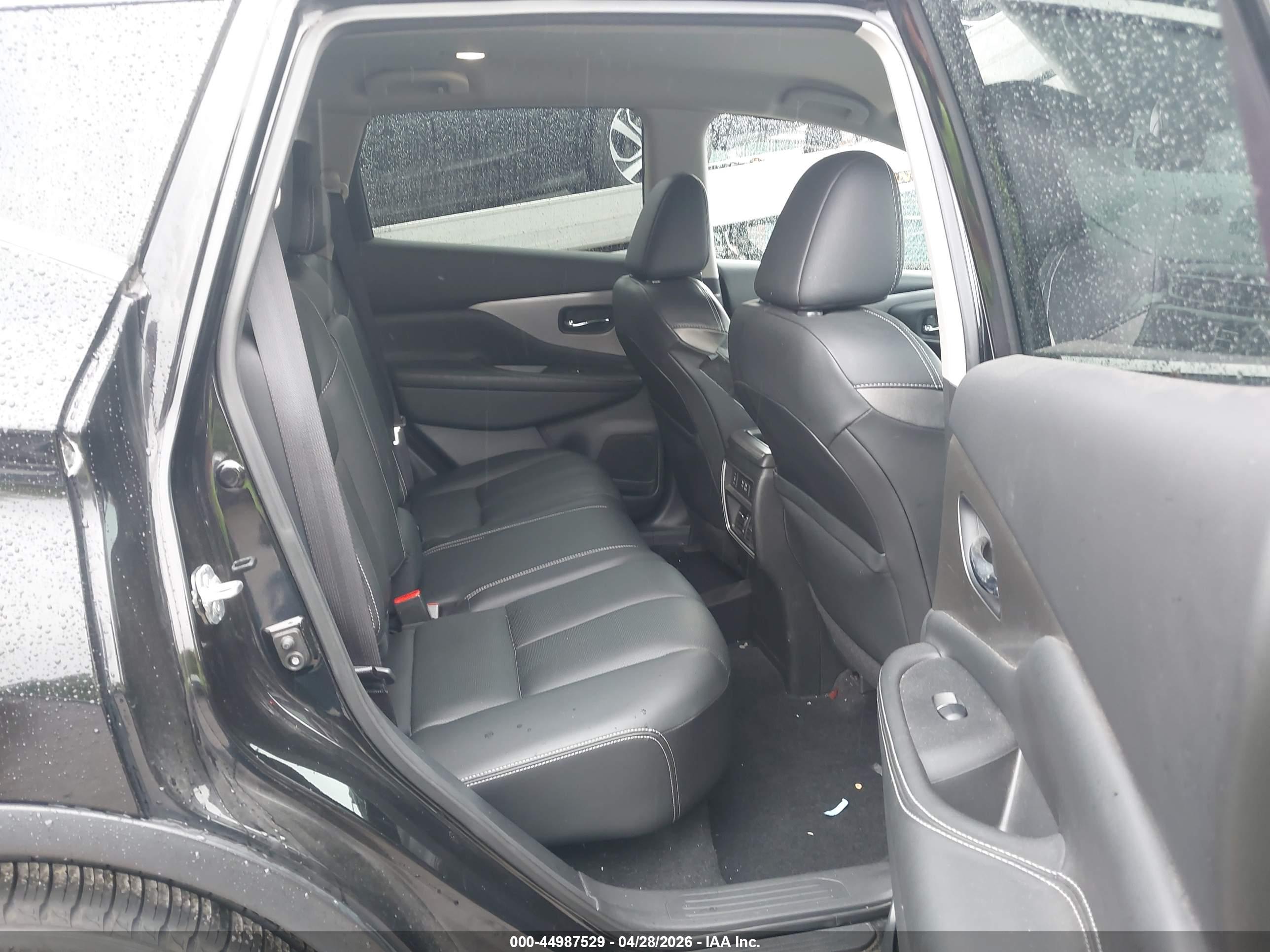 NISSAN MURANO image 8