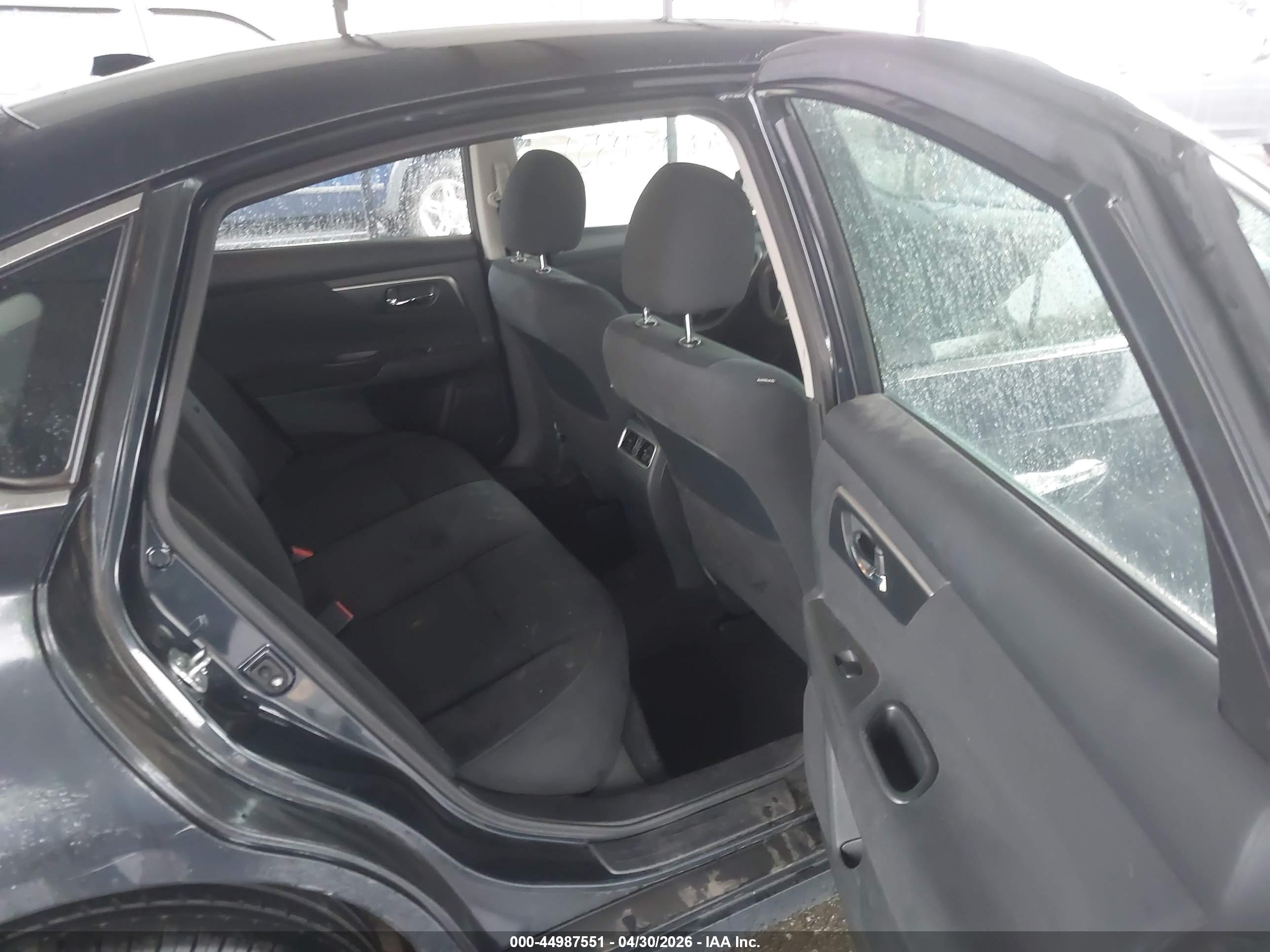 NISSAN ALTIMA image 8