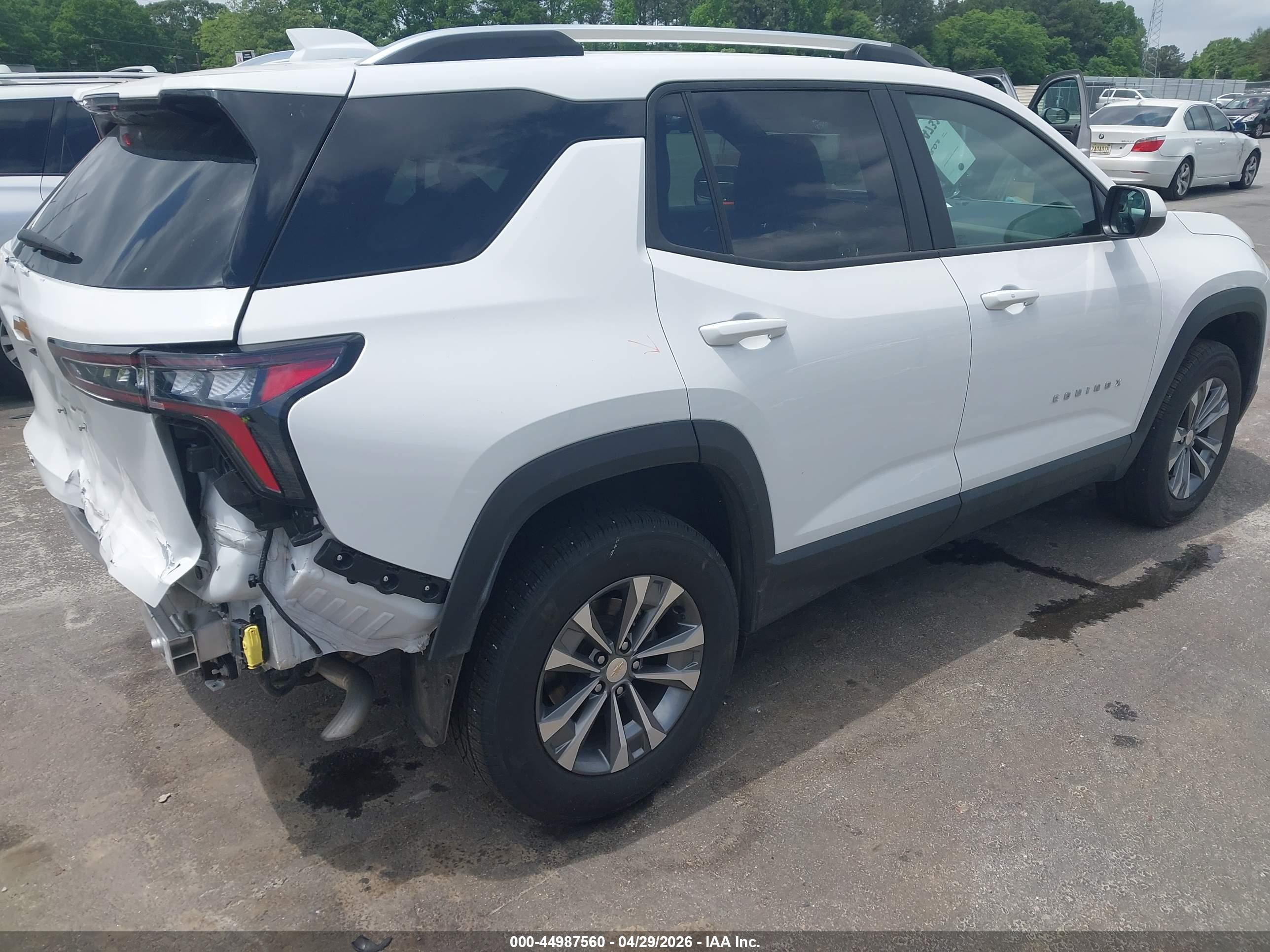 CHEVROLET EQUINOX image 4