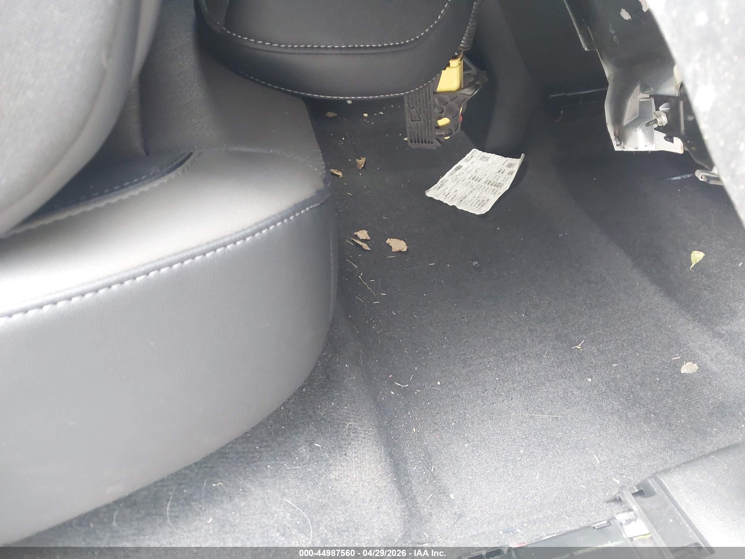 CHEVROLET EQUINOX image 8