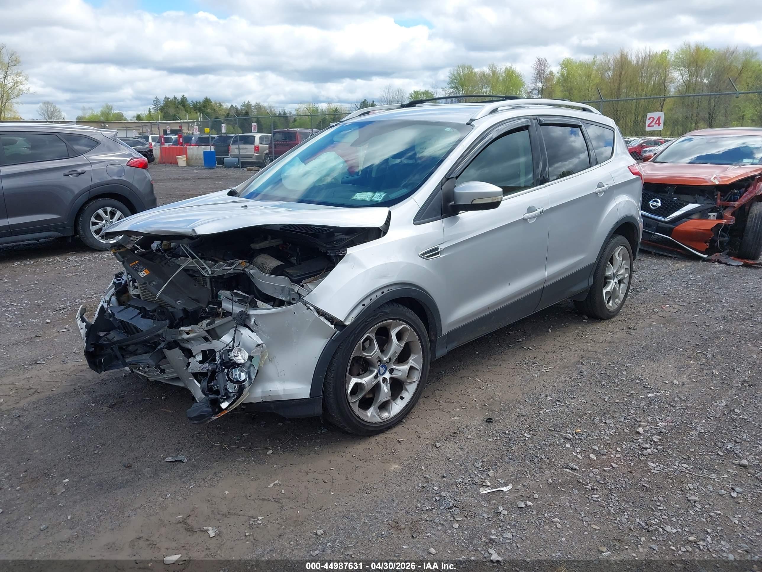 FORD ESCAPE image 2
