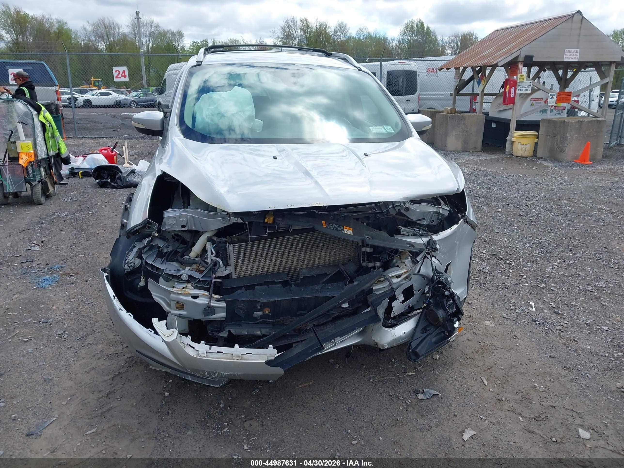 FORD ESCAPE image 6