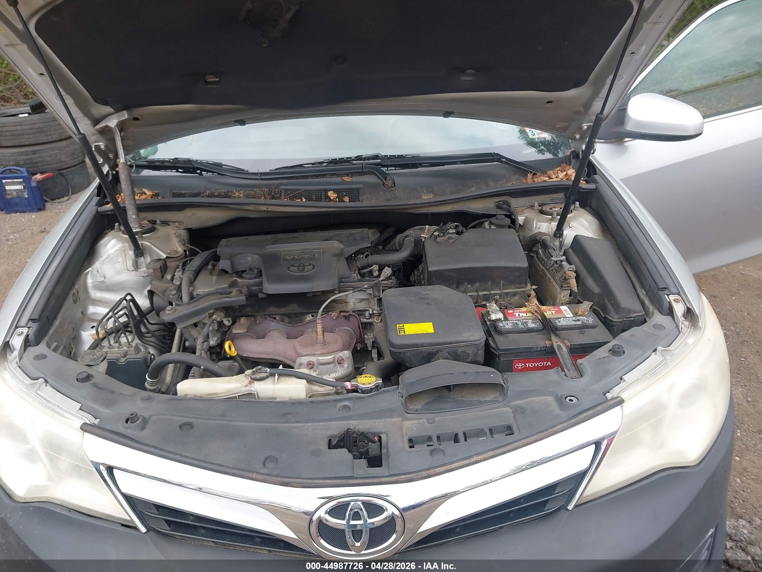 TOYOTA CAMRY image 10