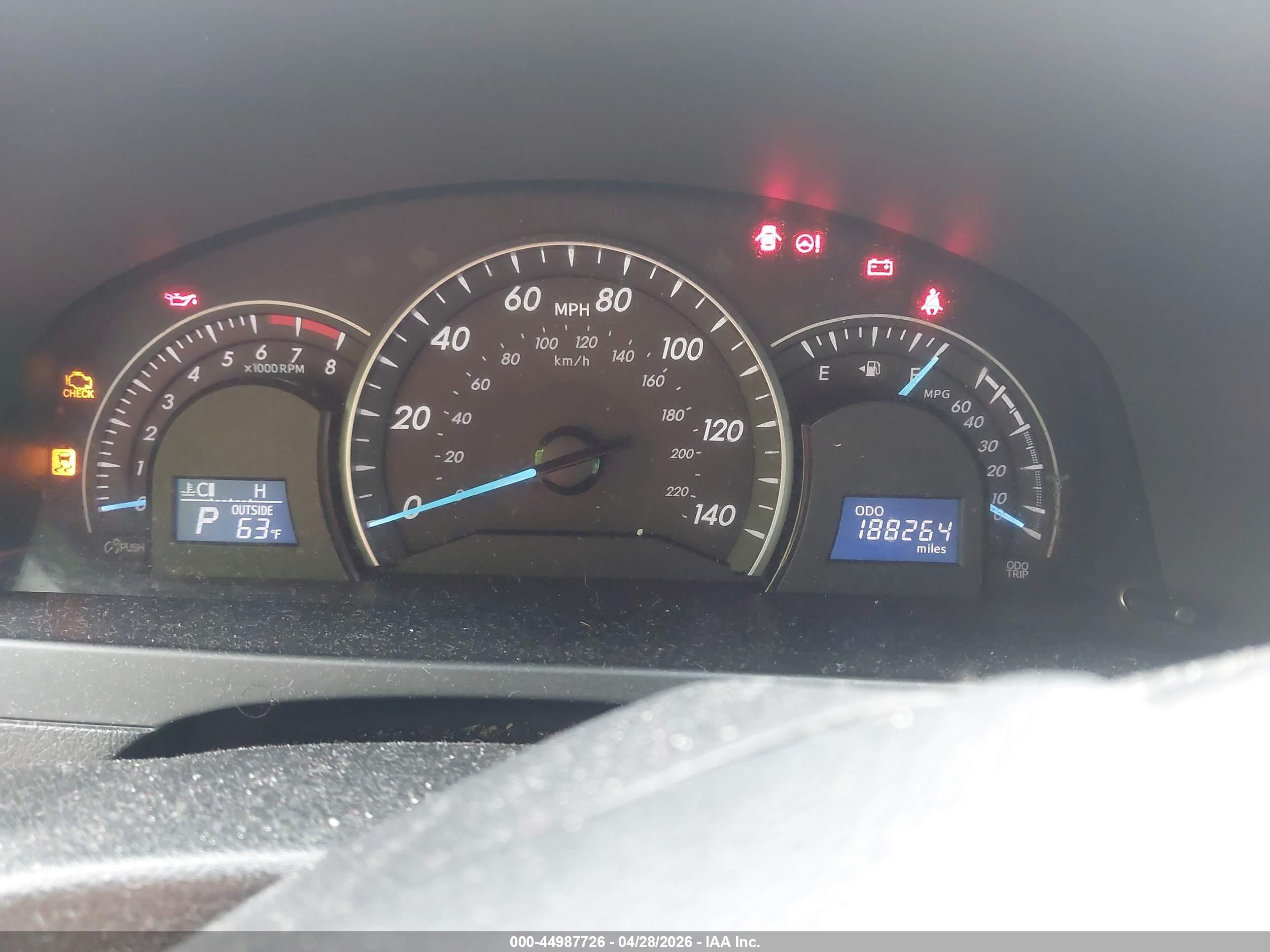 TOYOTA CAMRY image 7