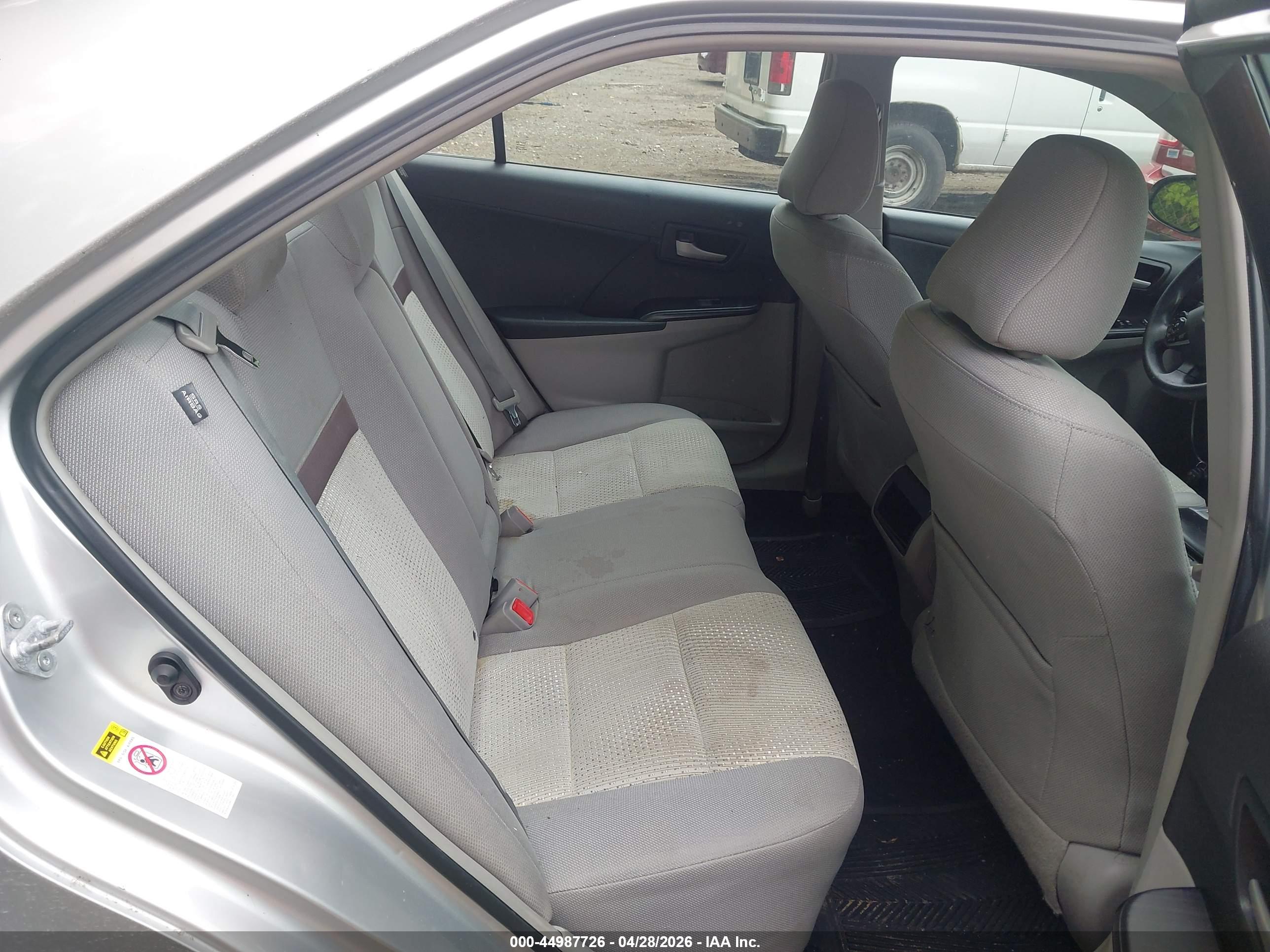 TOYOTA CAMRY image 8
