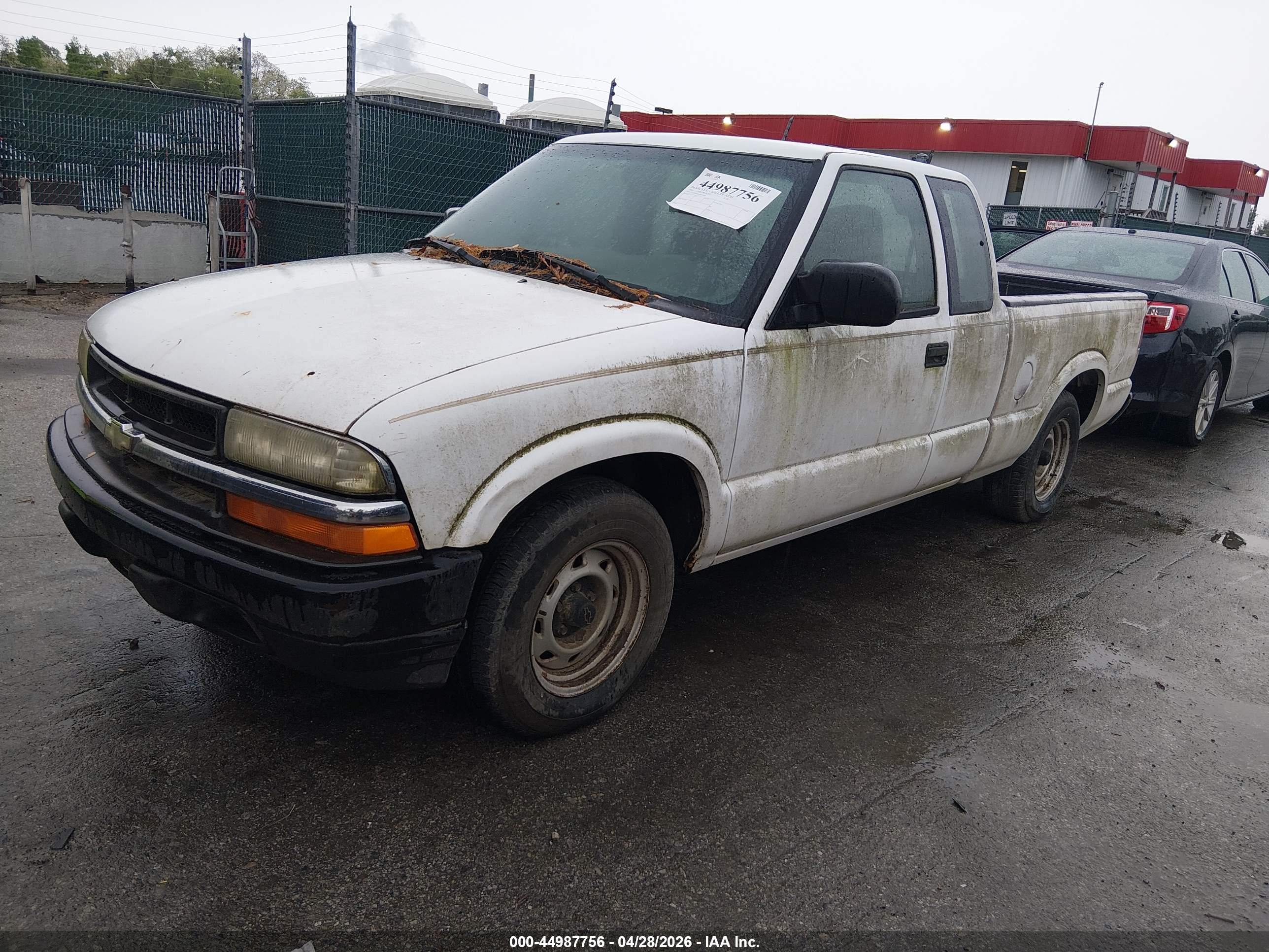 CHEVROLET S-10 image 2