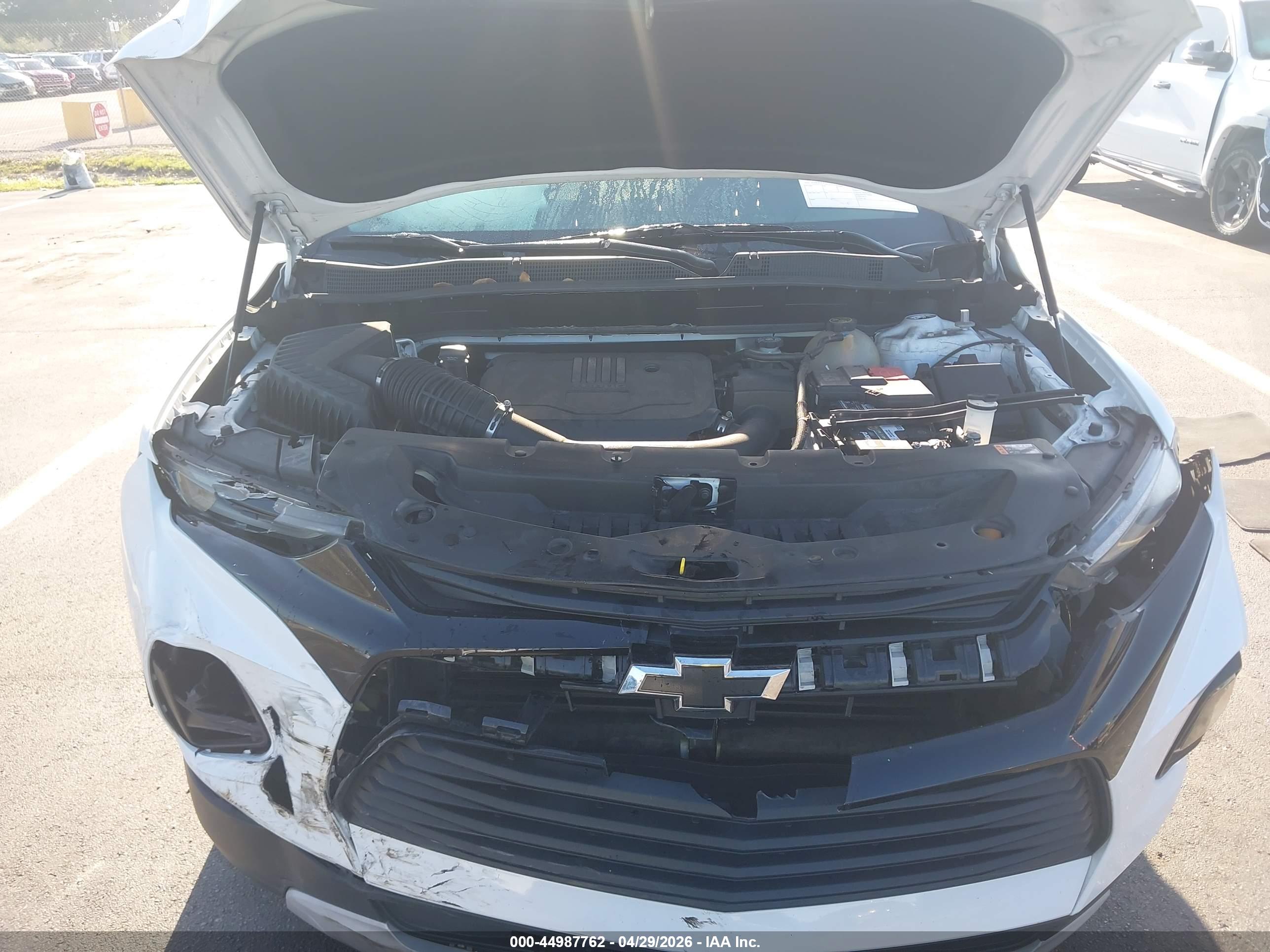CHEVROLET BLAZER image 10