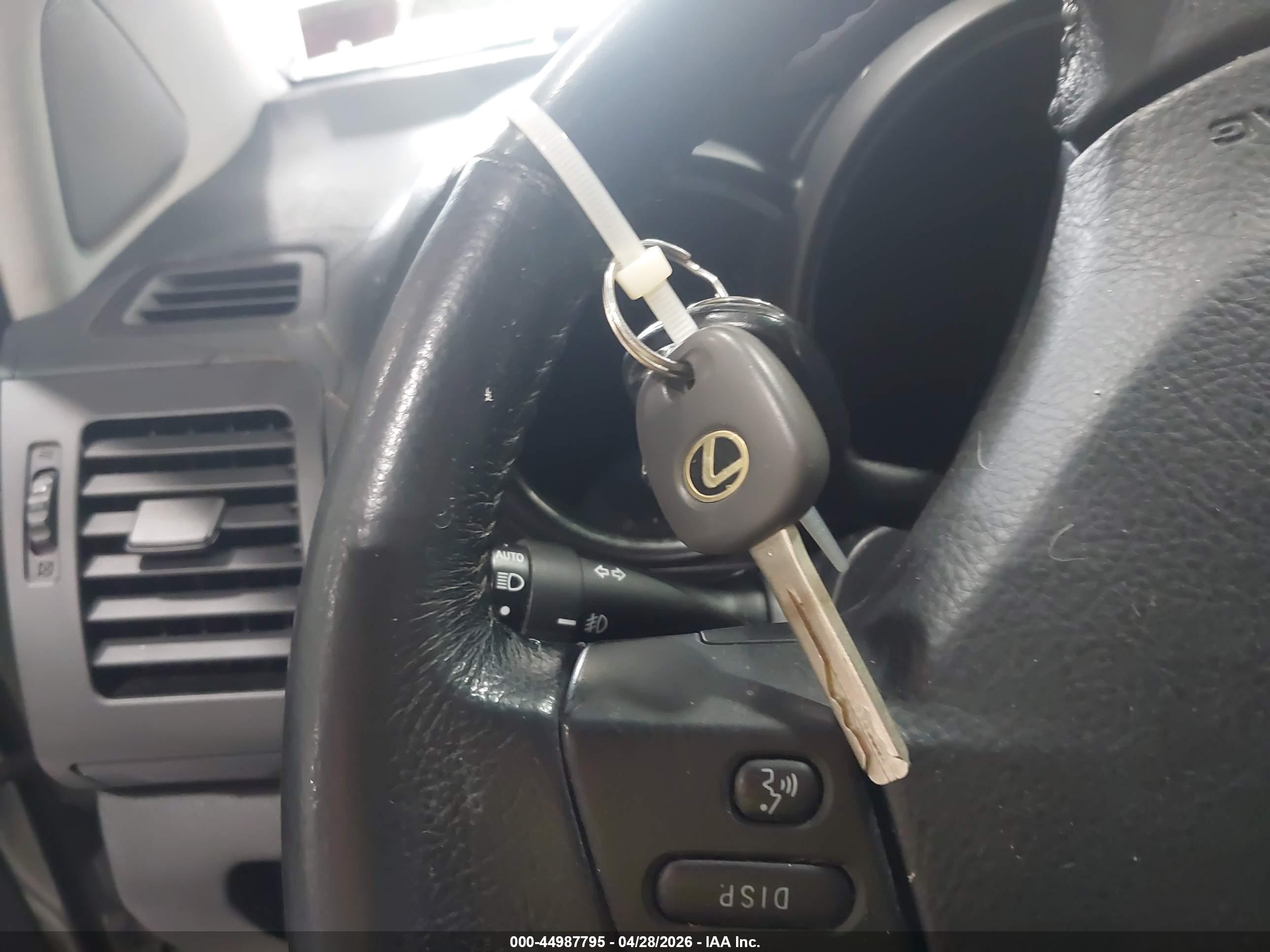 LEXUS RX image 11