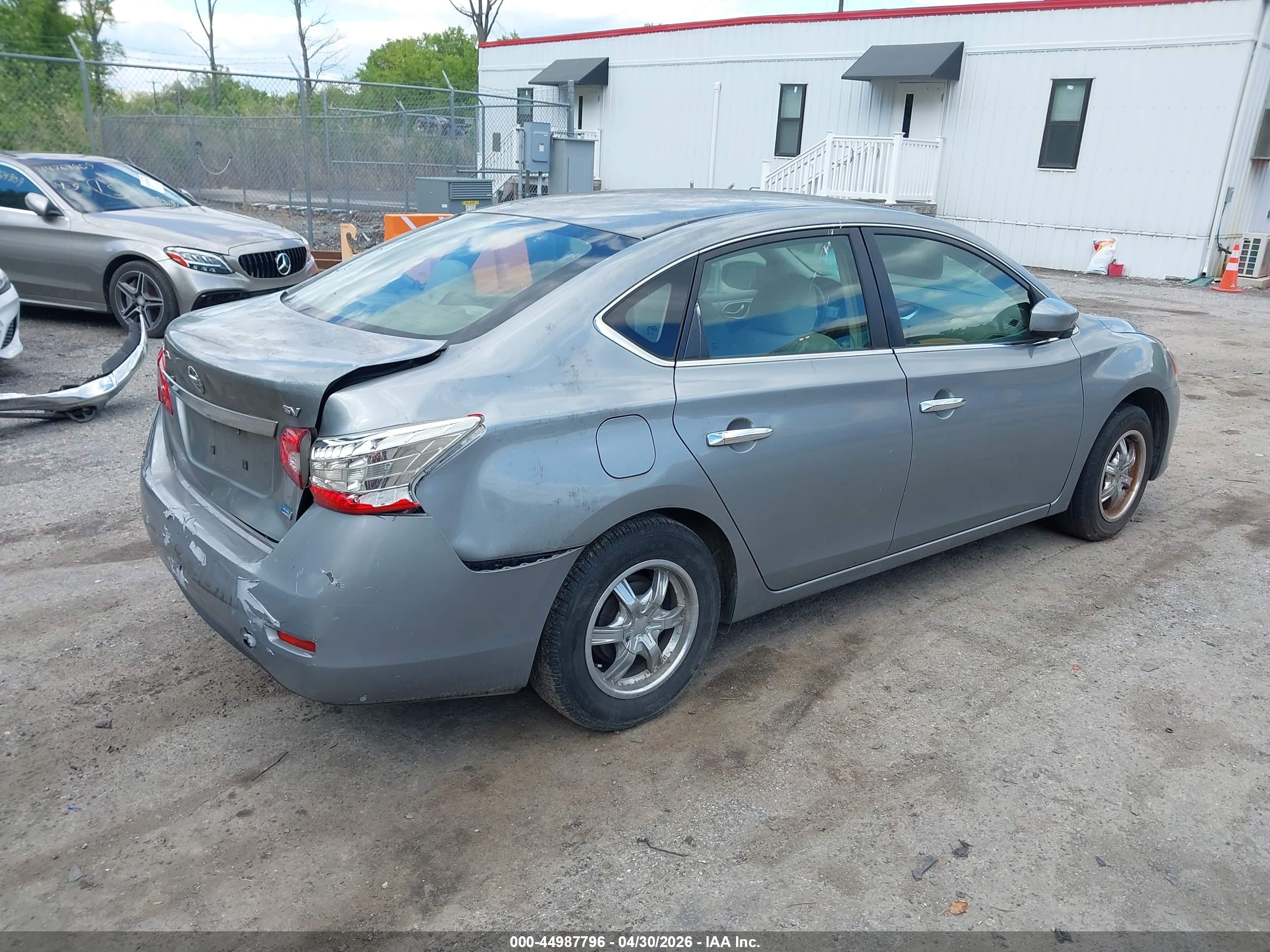 NISSAN SENTRA image 4