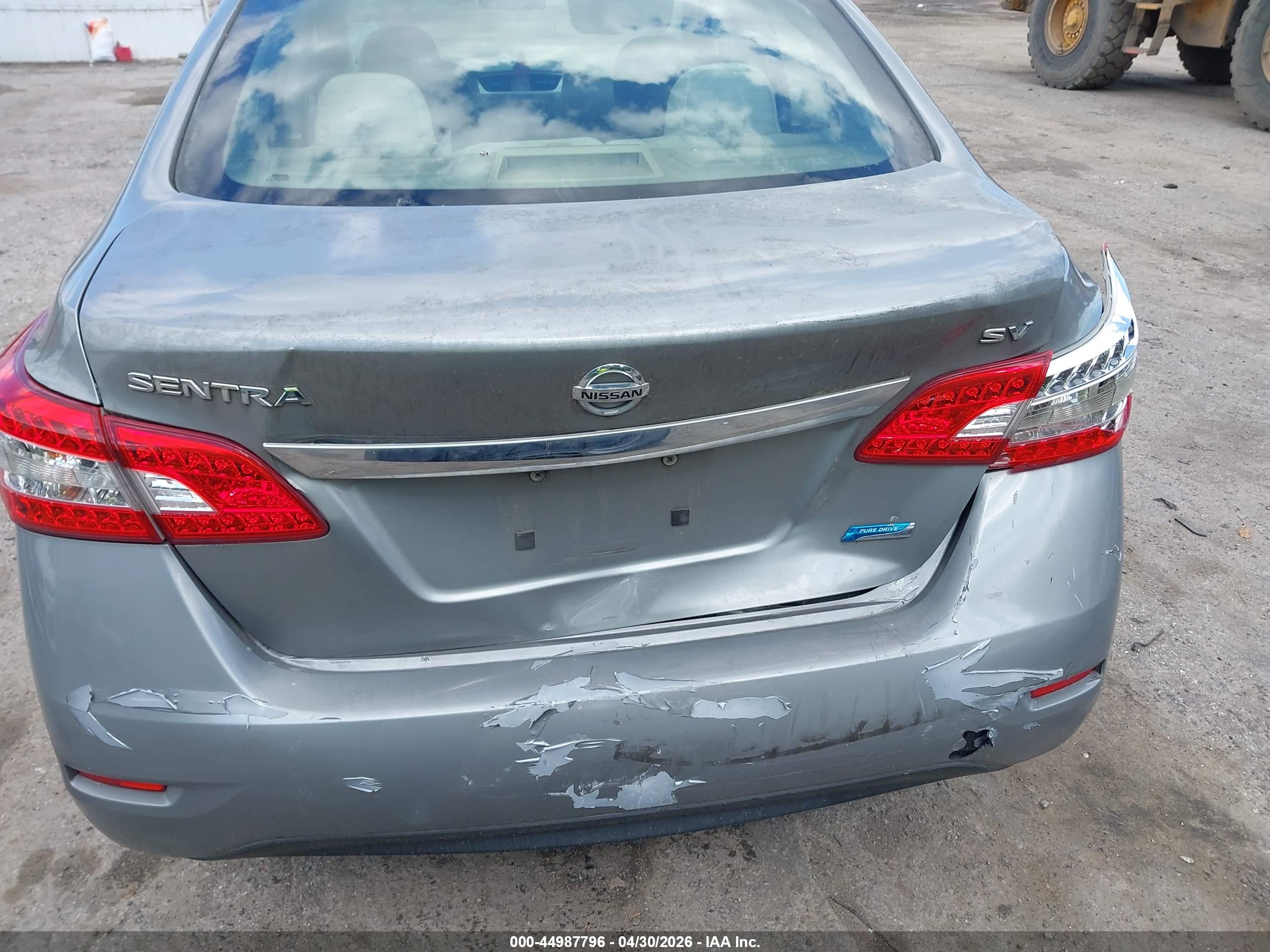 NISSAN SENTRA image 6