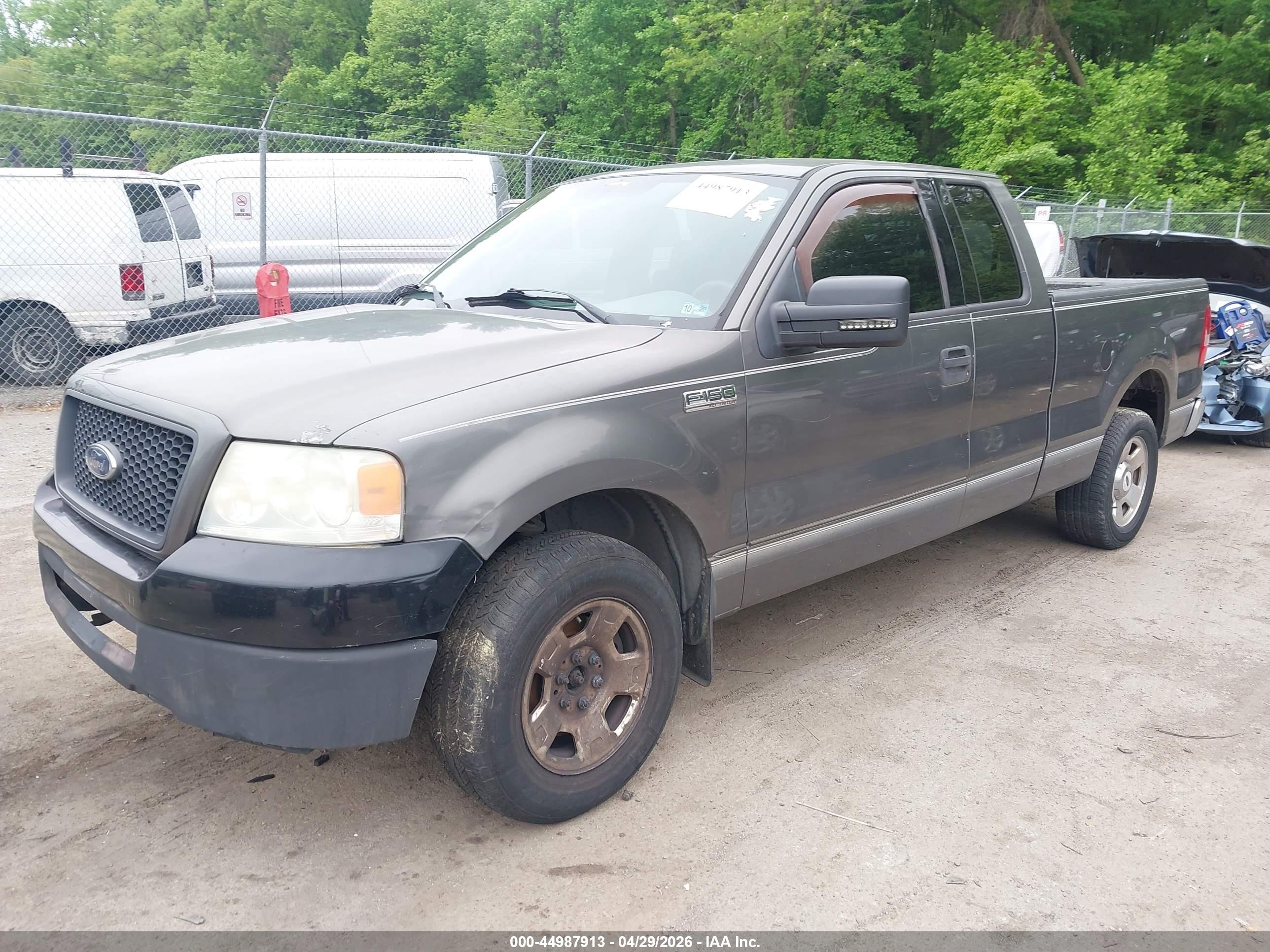 FORD F-150 image 2
