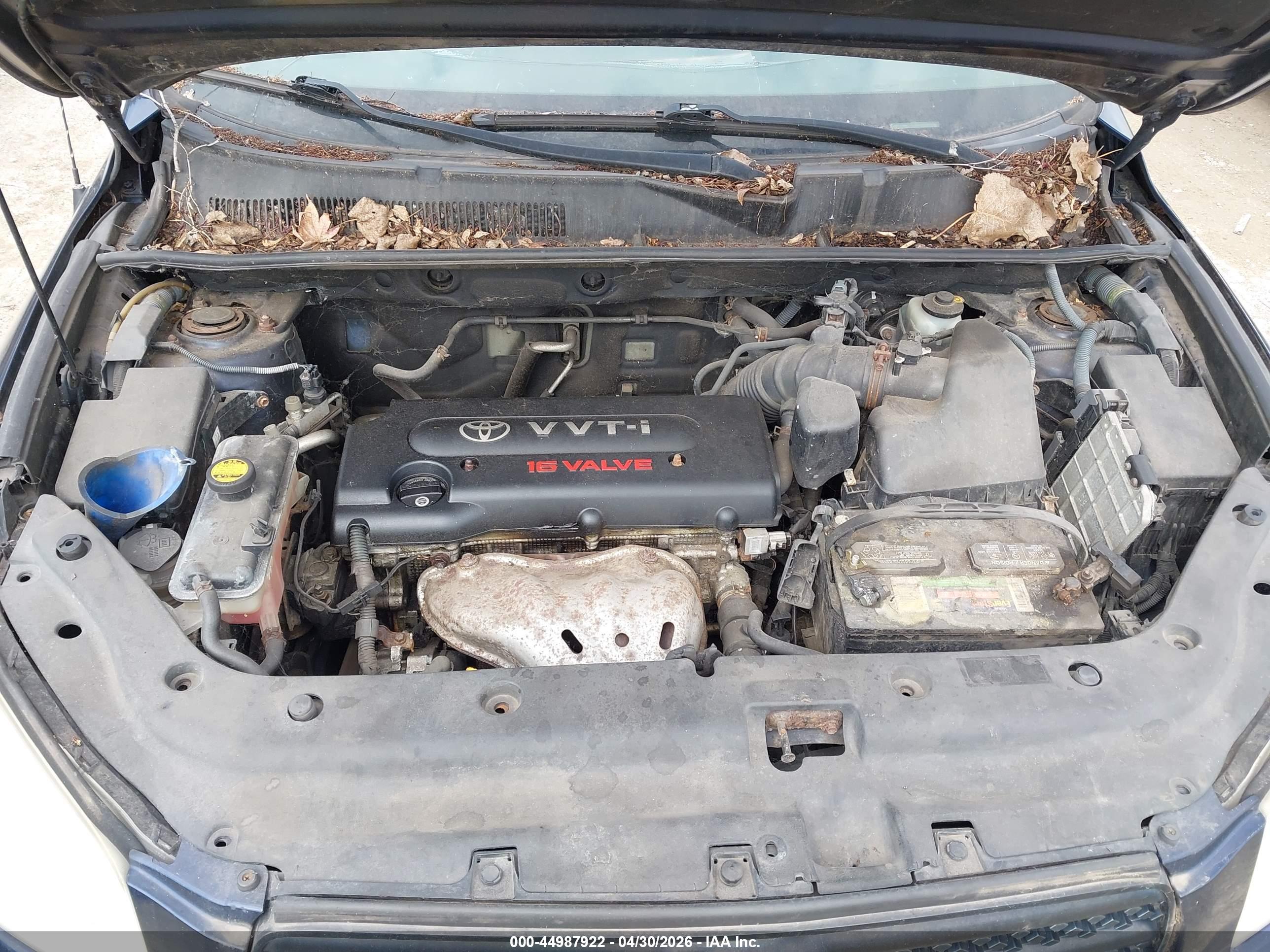 TOYOTA RAV4 image 10