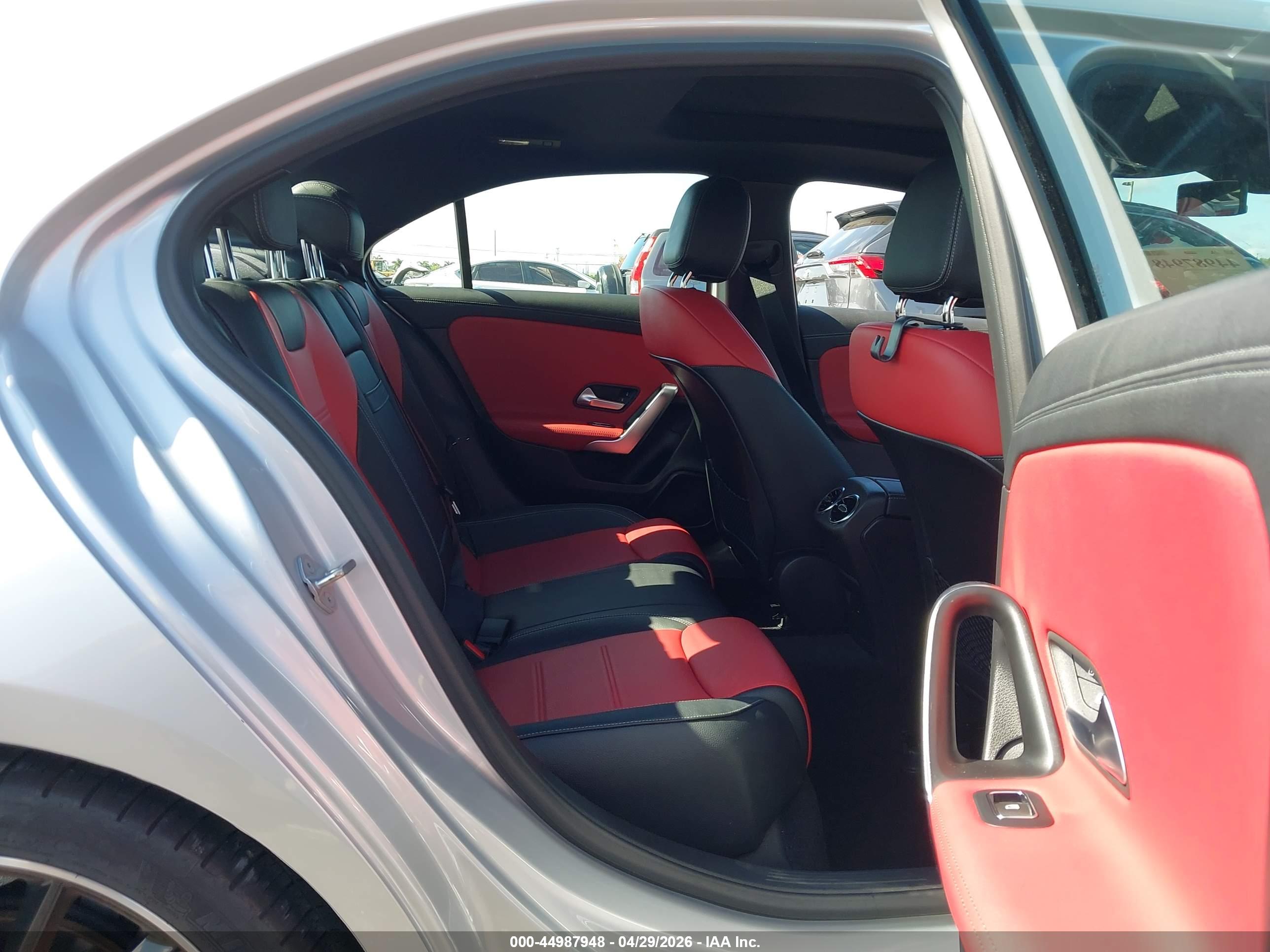 MERCEDES-BENZ A image 8
