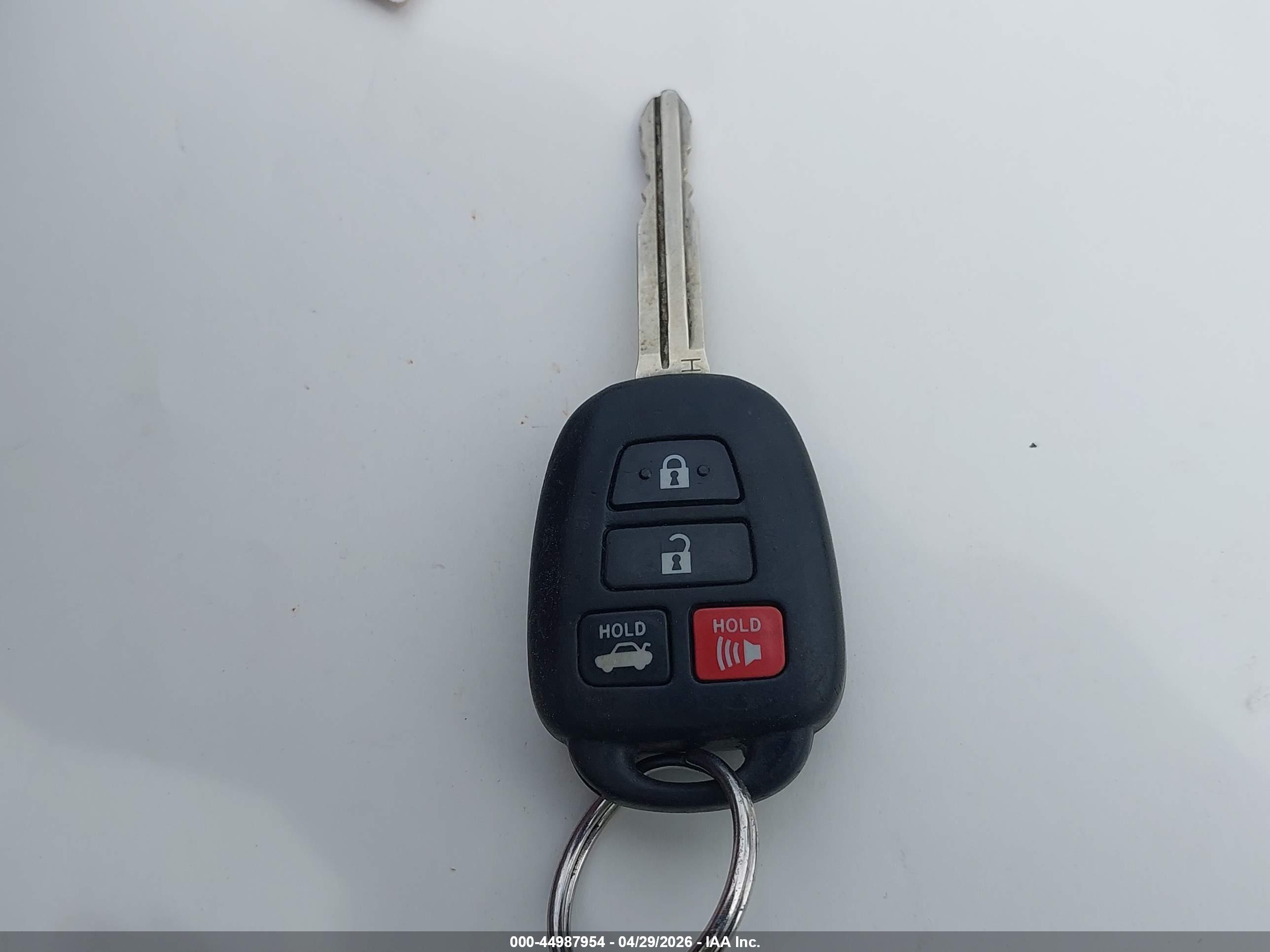 TOYOTA COROLLA image 11