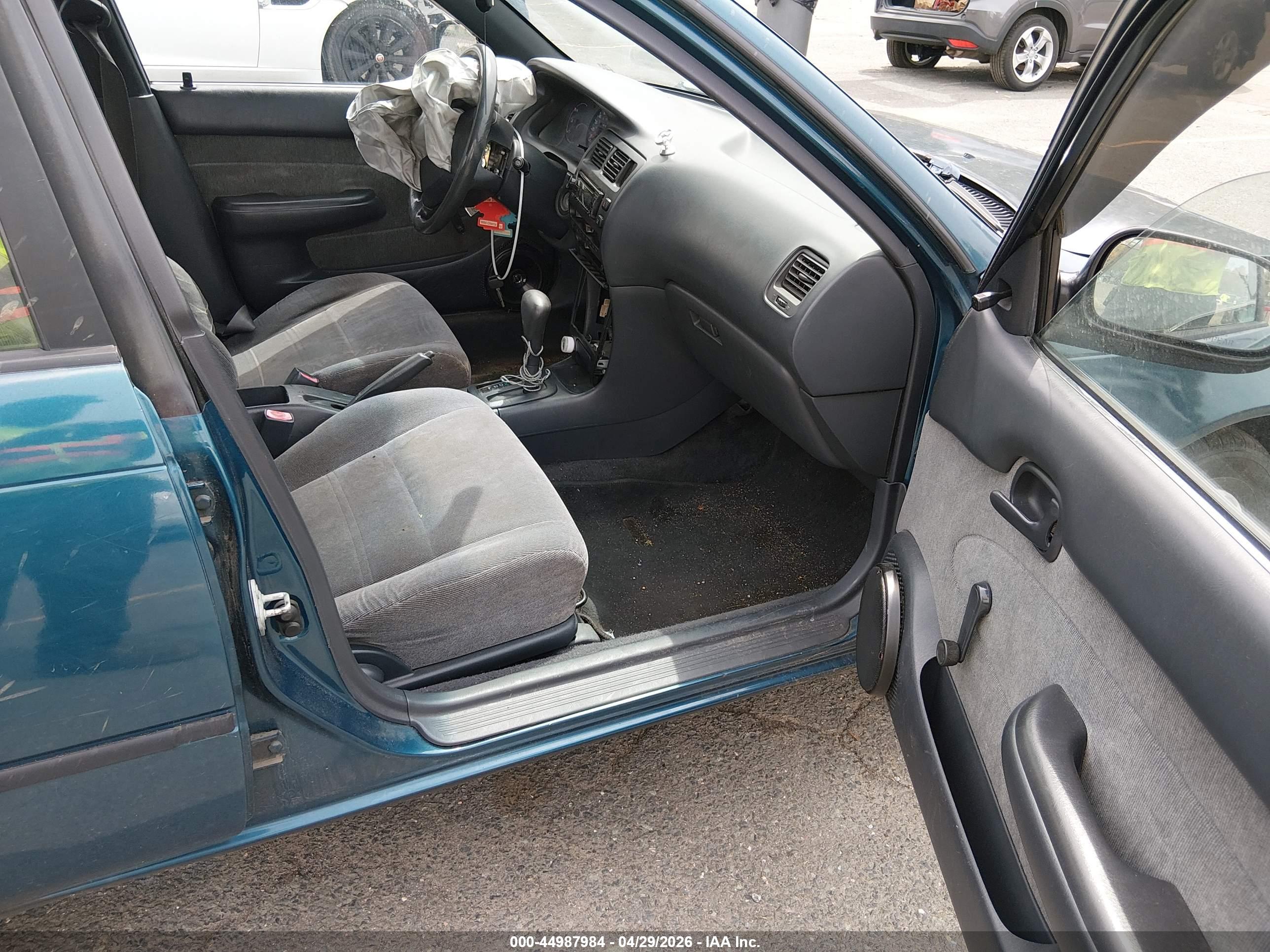 TOYOTA COROLLA image 5