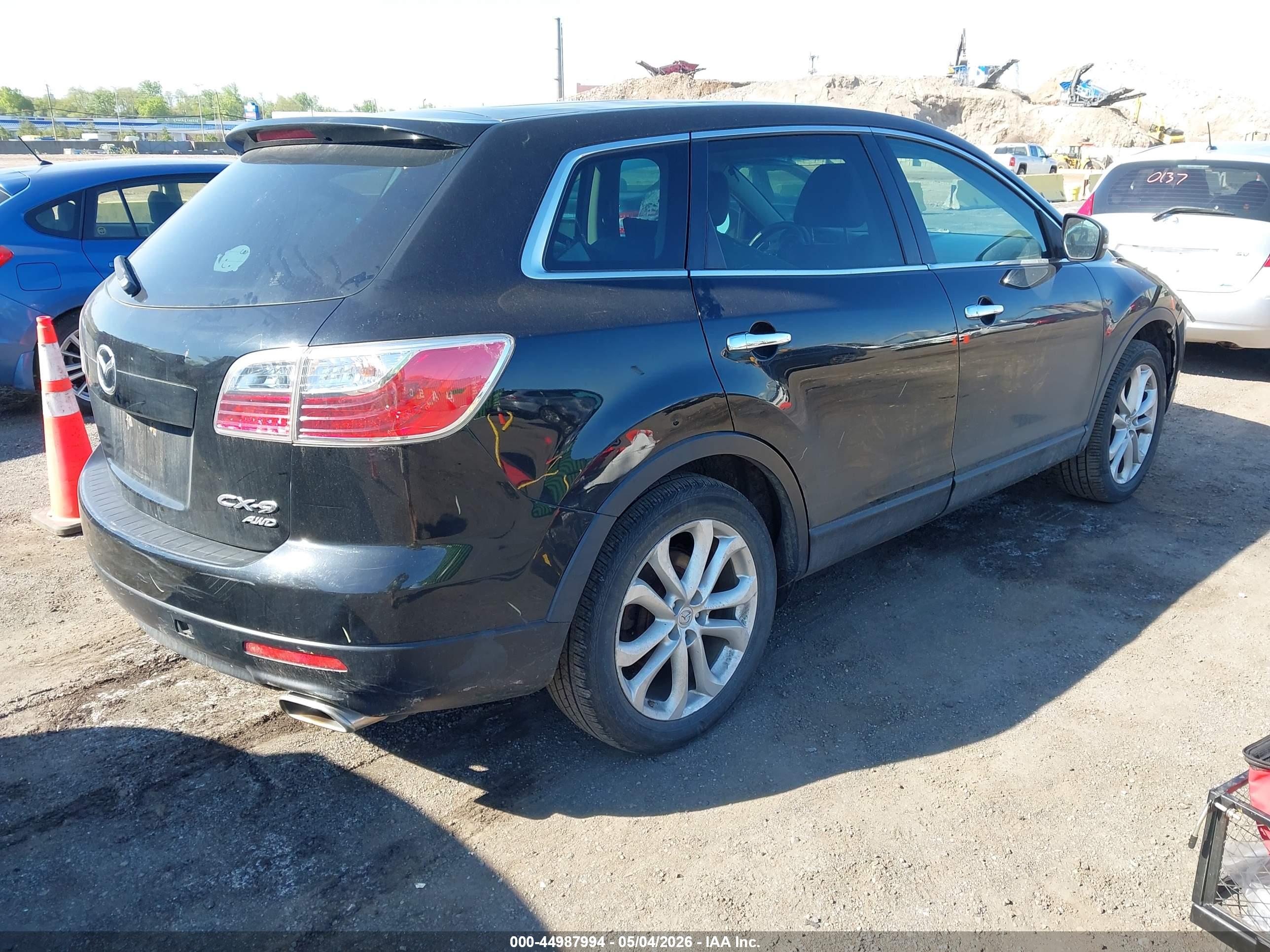 MAZDA CX-9 image 4